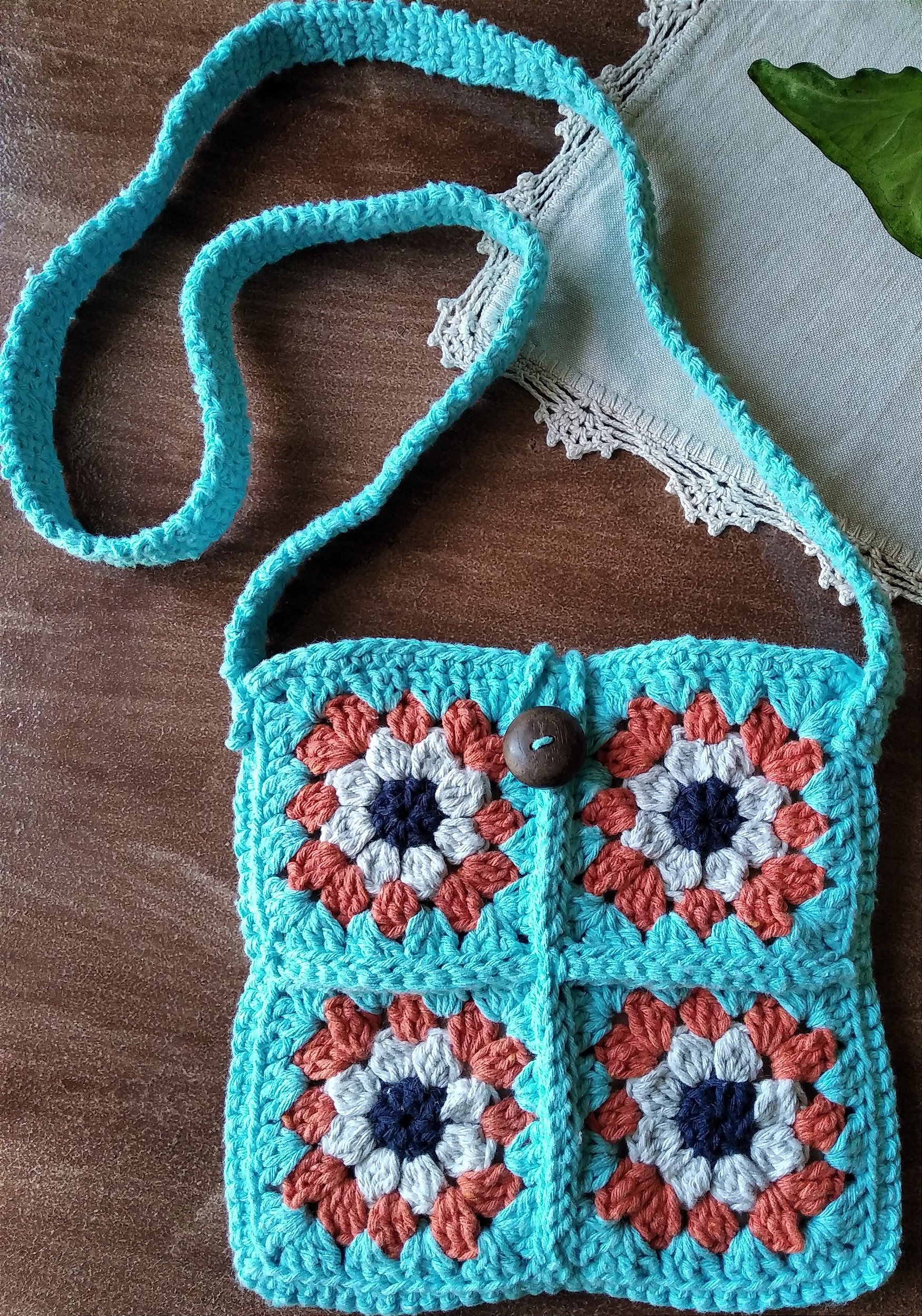 Bolsa de Crochê Square Azul - Casa da Cris Degen - Arte e artigos para  artesanato e novelo de lã fio