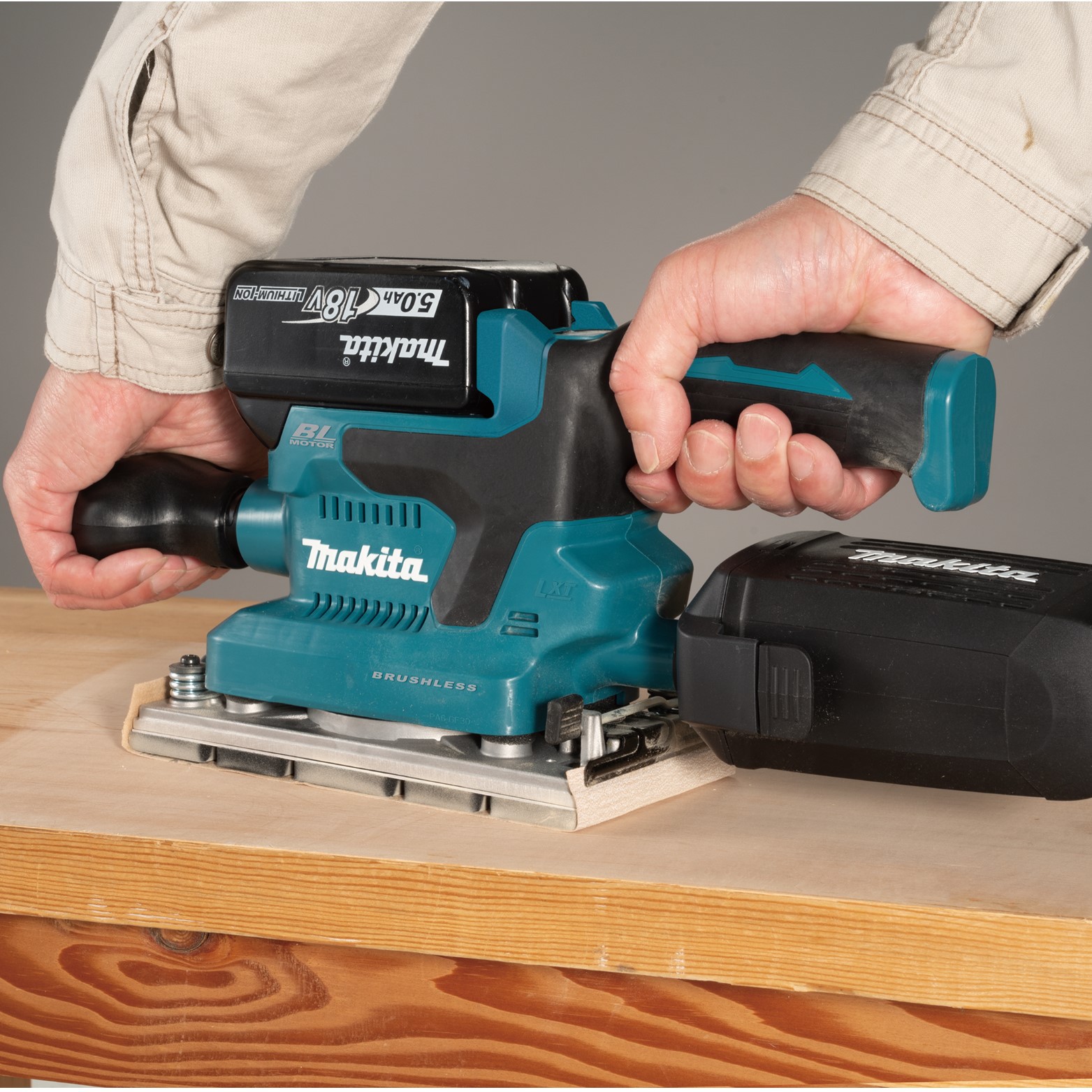 Lixadeira Orbital a Bateria Makita DBO380Z 18V LXT - Tocco - Tudo