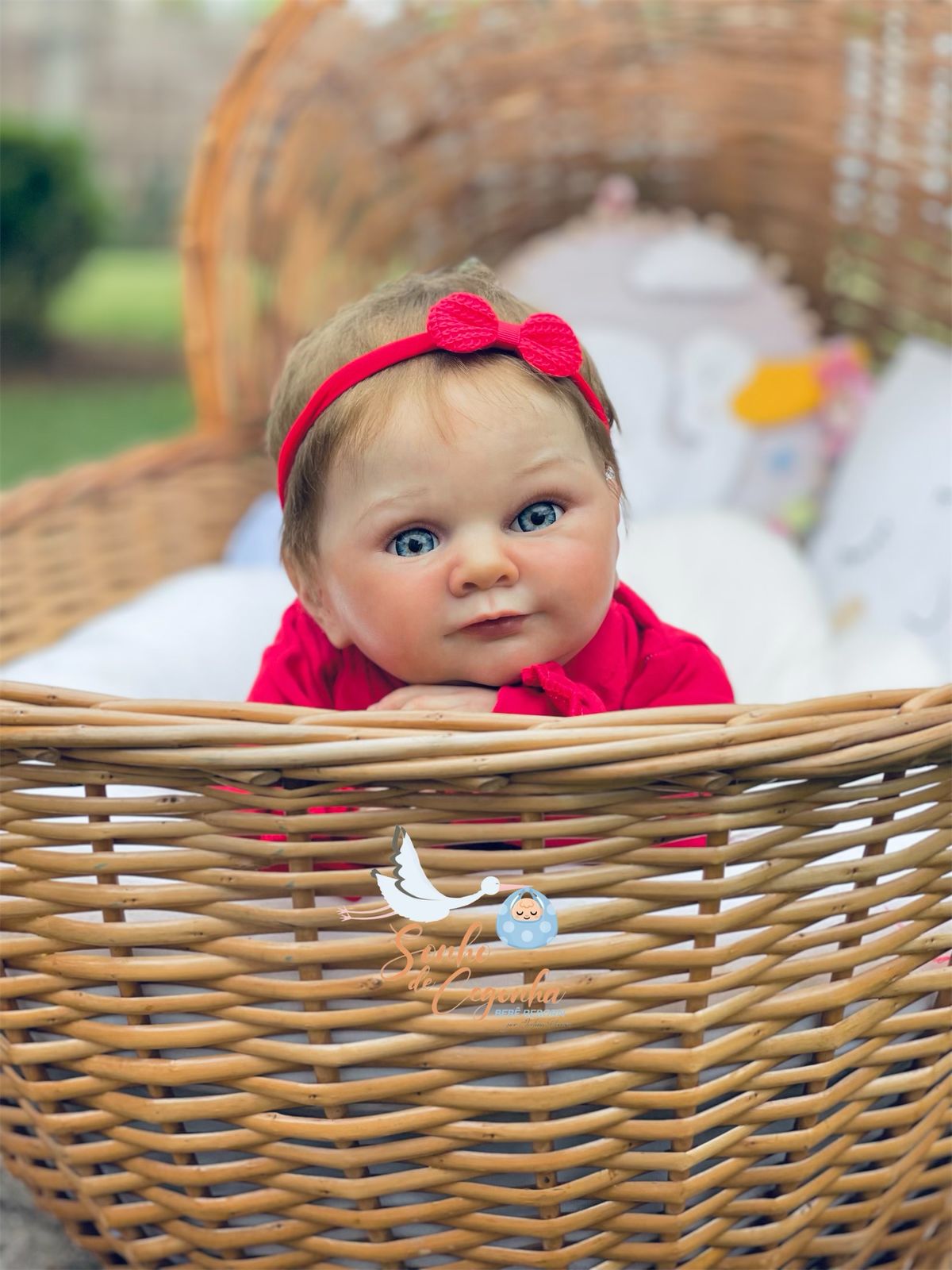 Bebê Reborn Laura sem Cabelinho Ultra Realista