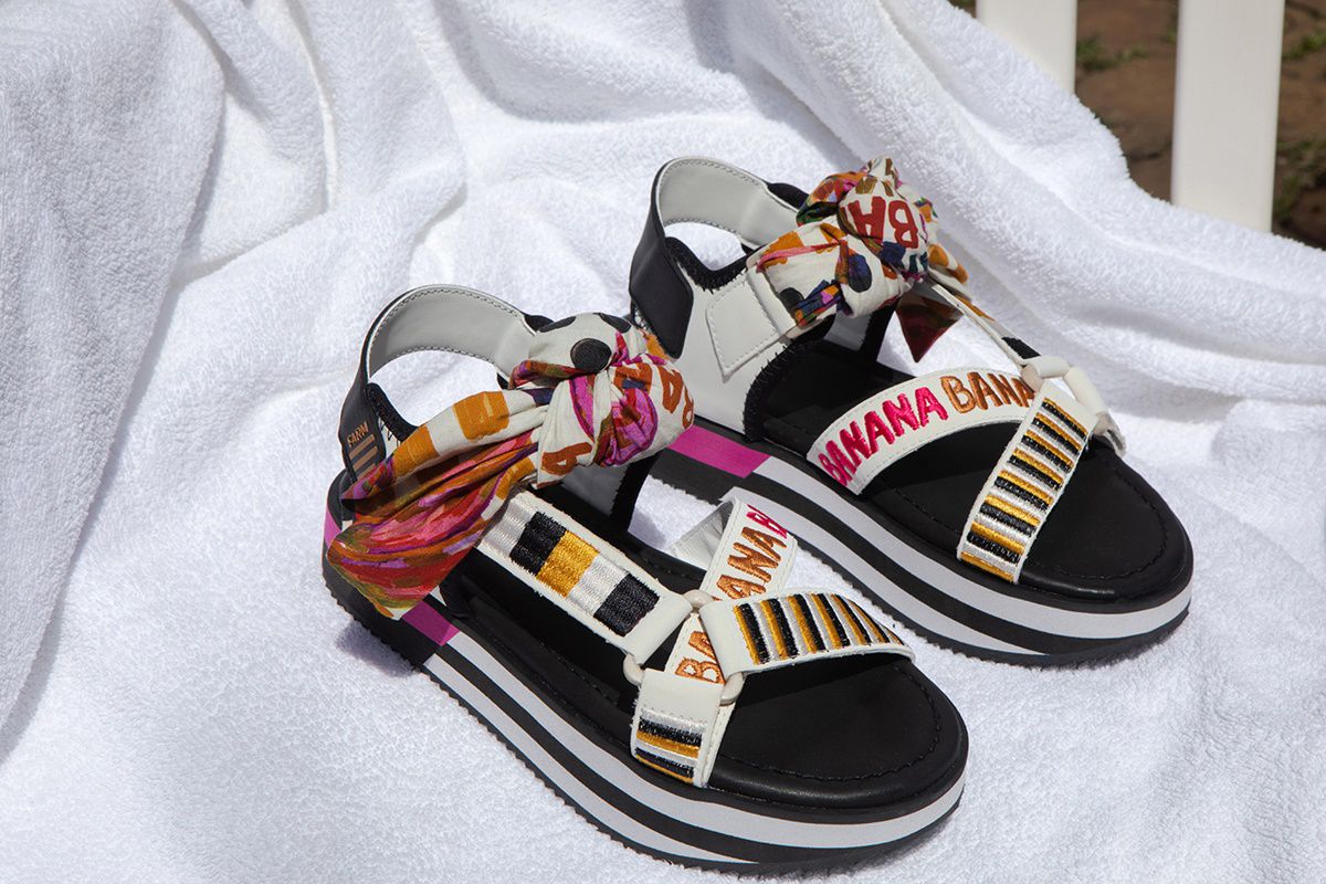 Sandália Farm Bananatic Velcro - Dom Store Multimarcas Vestuário Calçados  Acessórios