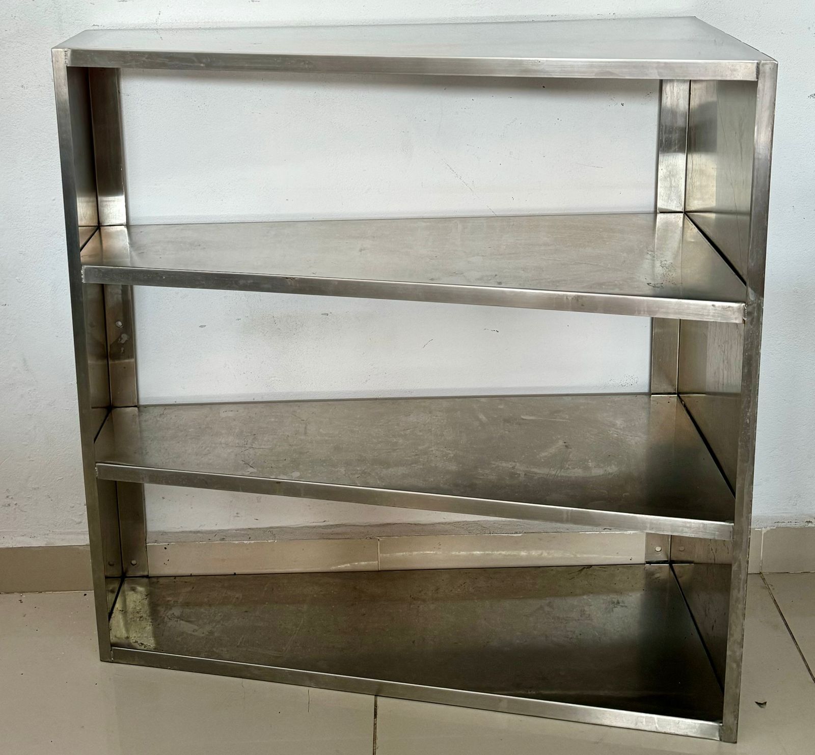 Guiche Multibox em Aço Inox 304 com 4 prateleiras - 90x35x92cm Topema ...