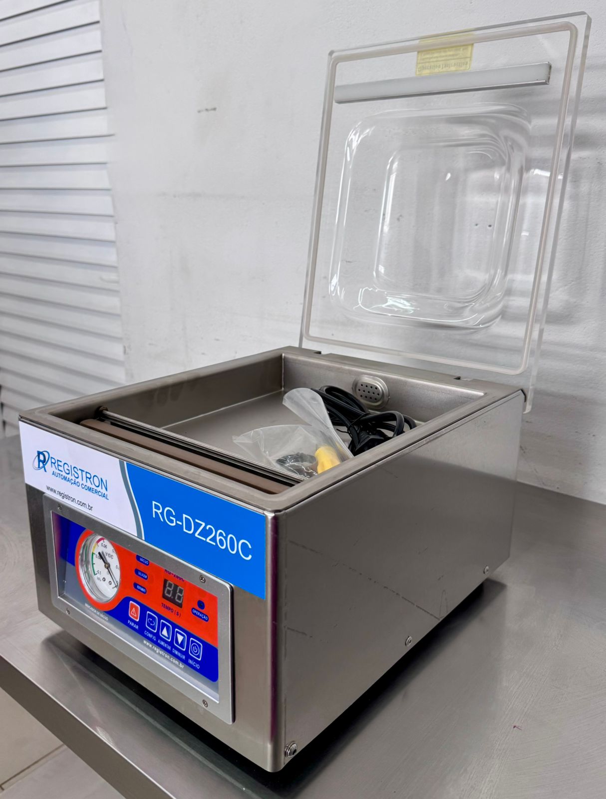 Máquina Seladora a Vácuo Registron RG-Dz260C 220V [Nova] - Ilha das ...