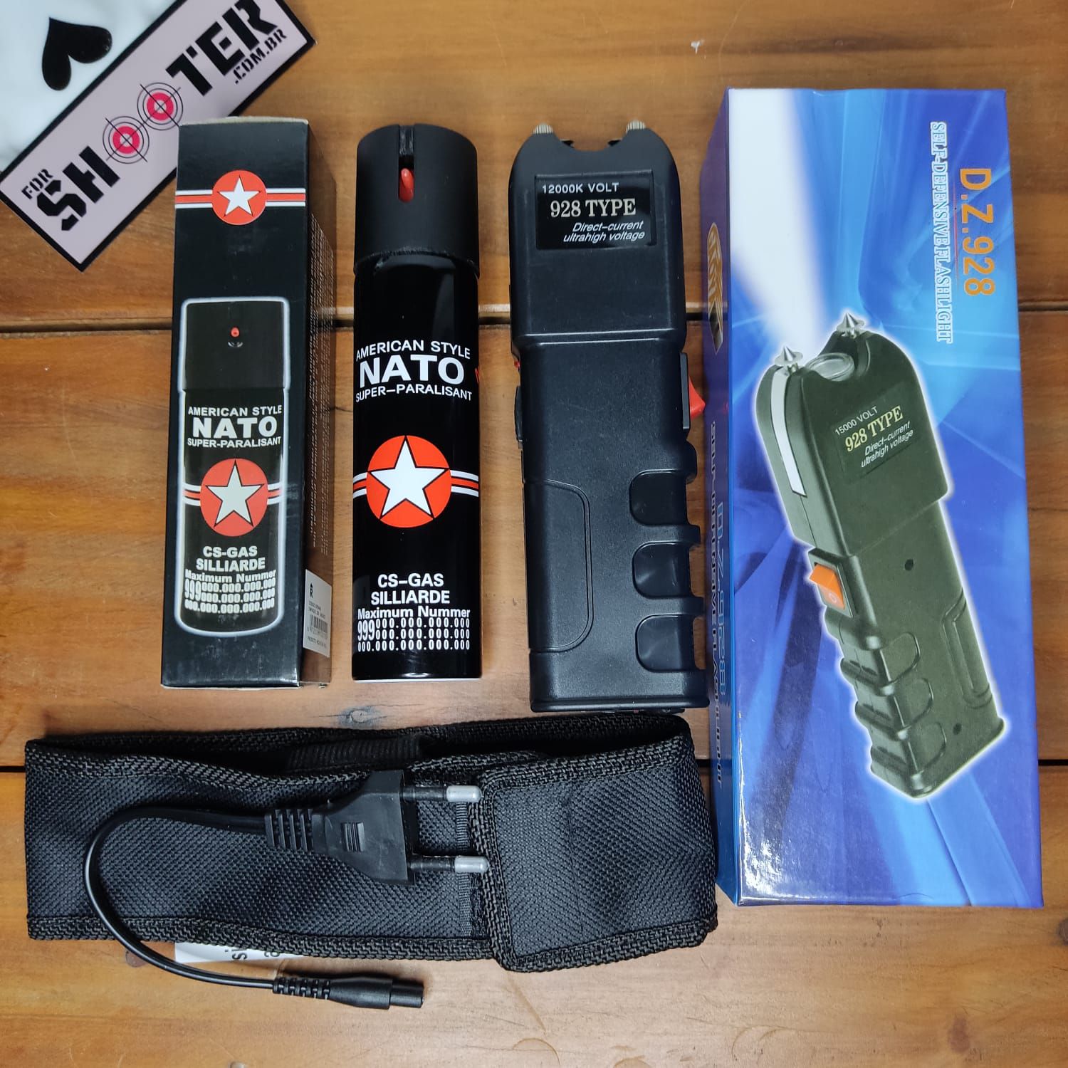 Kit Defesa Pessoal Taser + Spray AMERICAN NATO CSGAS FORSHOOTER
