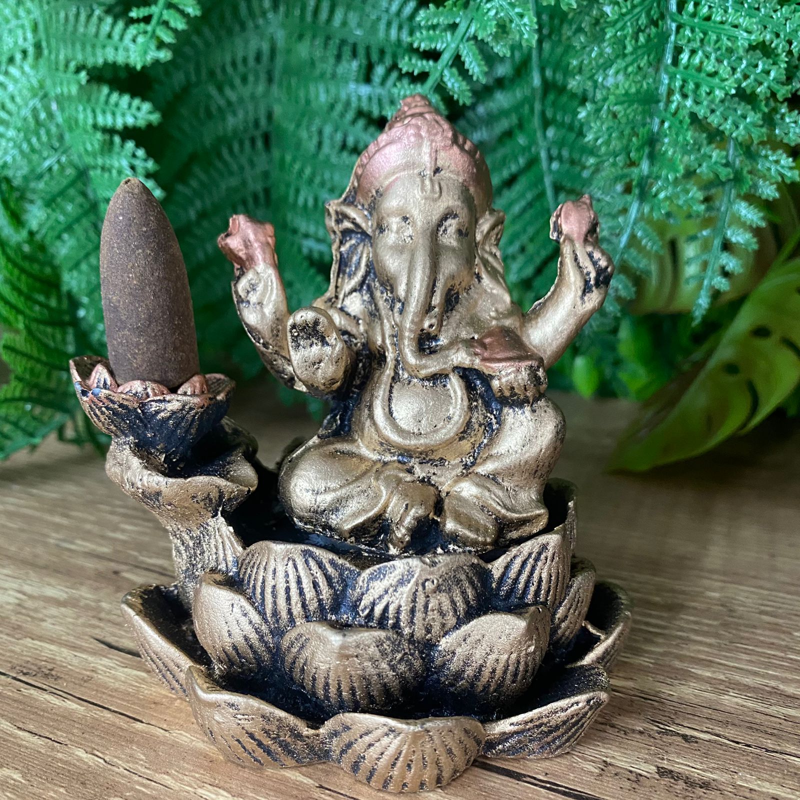 Incensário Cascata Ganesha Meditando Flor de Lótus imagem 2