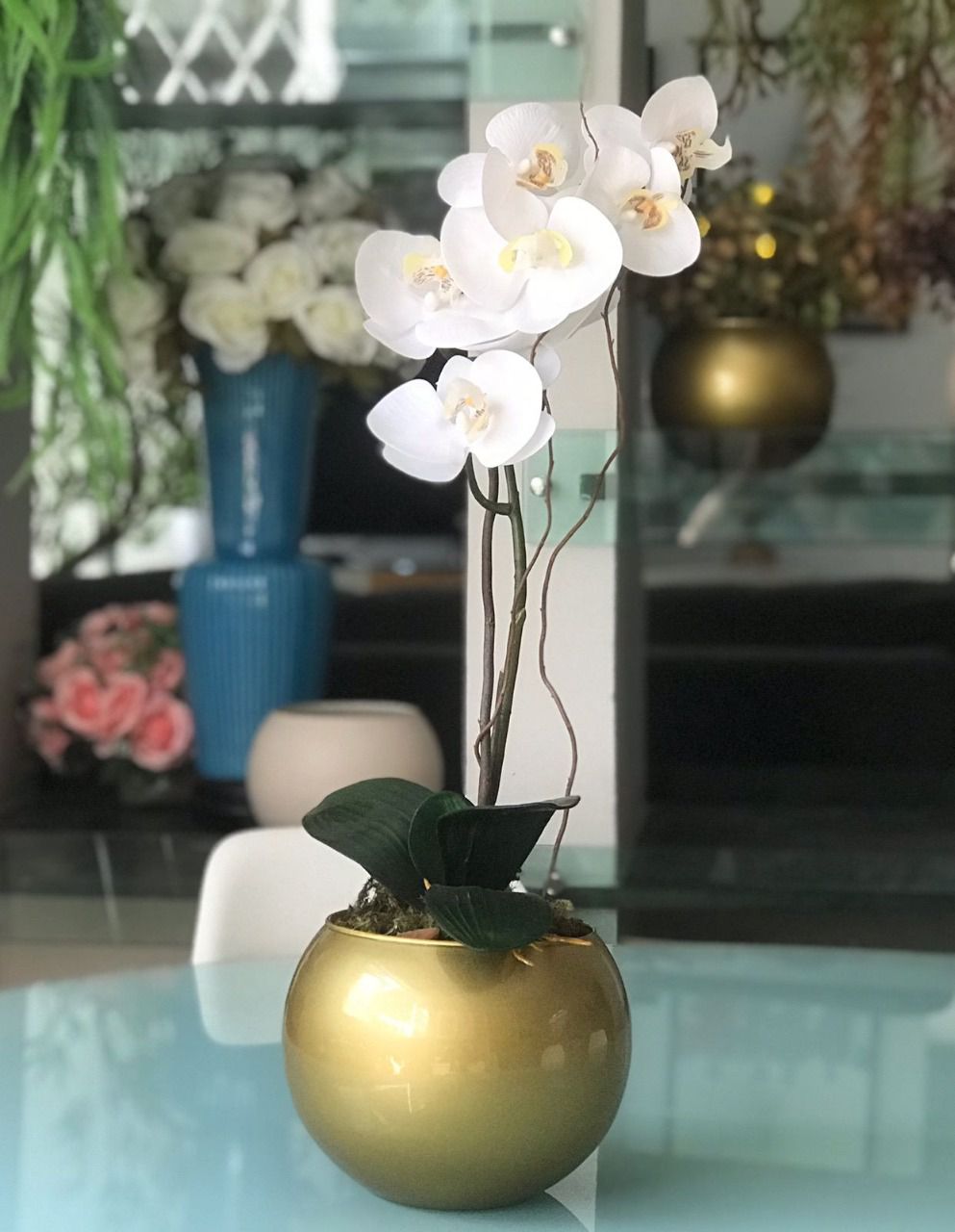 Orquídea Branca Artificial em 3D - Vaso Vidro dourado - Deco e Flor