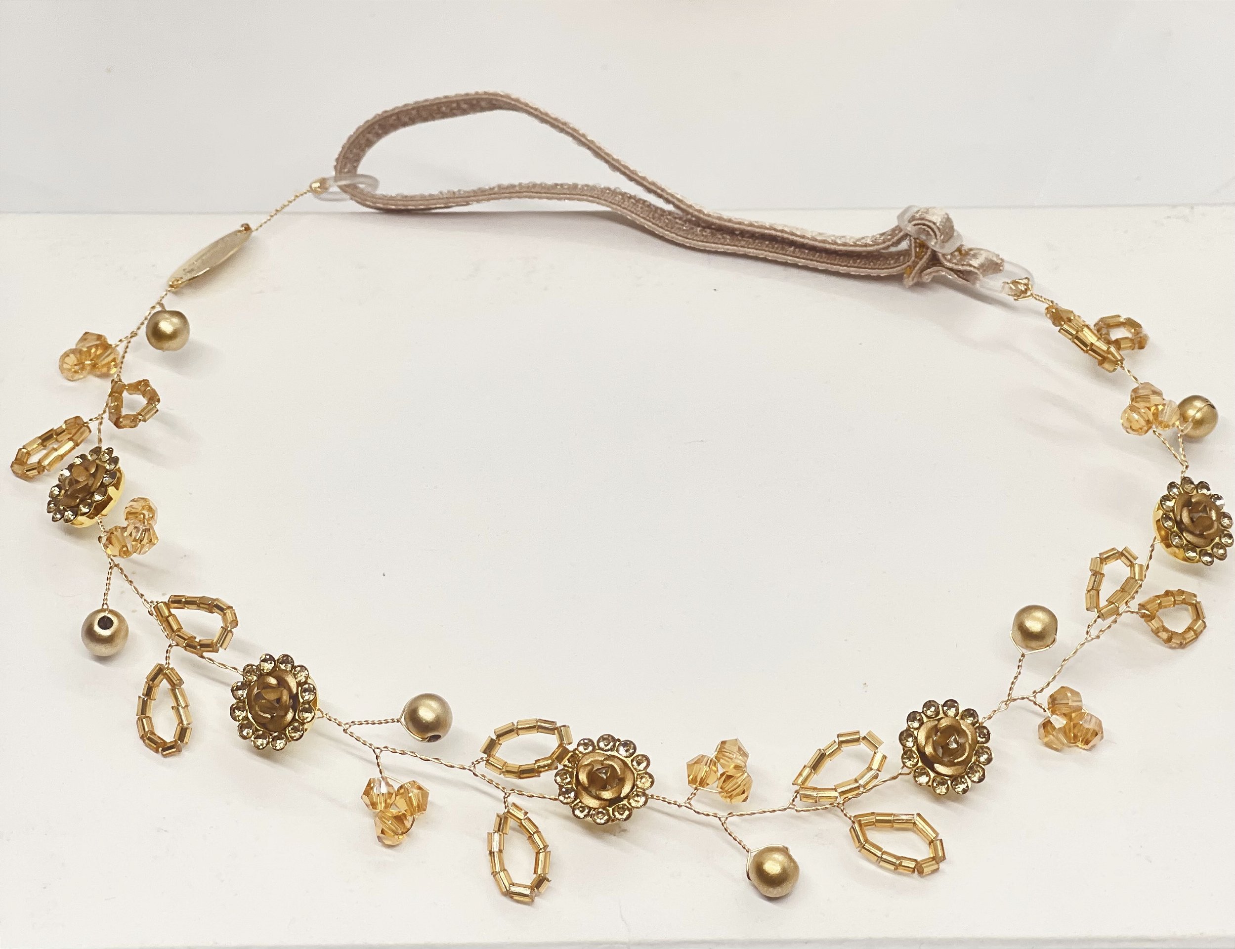 Tiara de luxo Folhagem Dourada - Mimos & Delicados