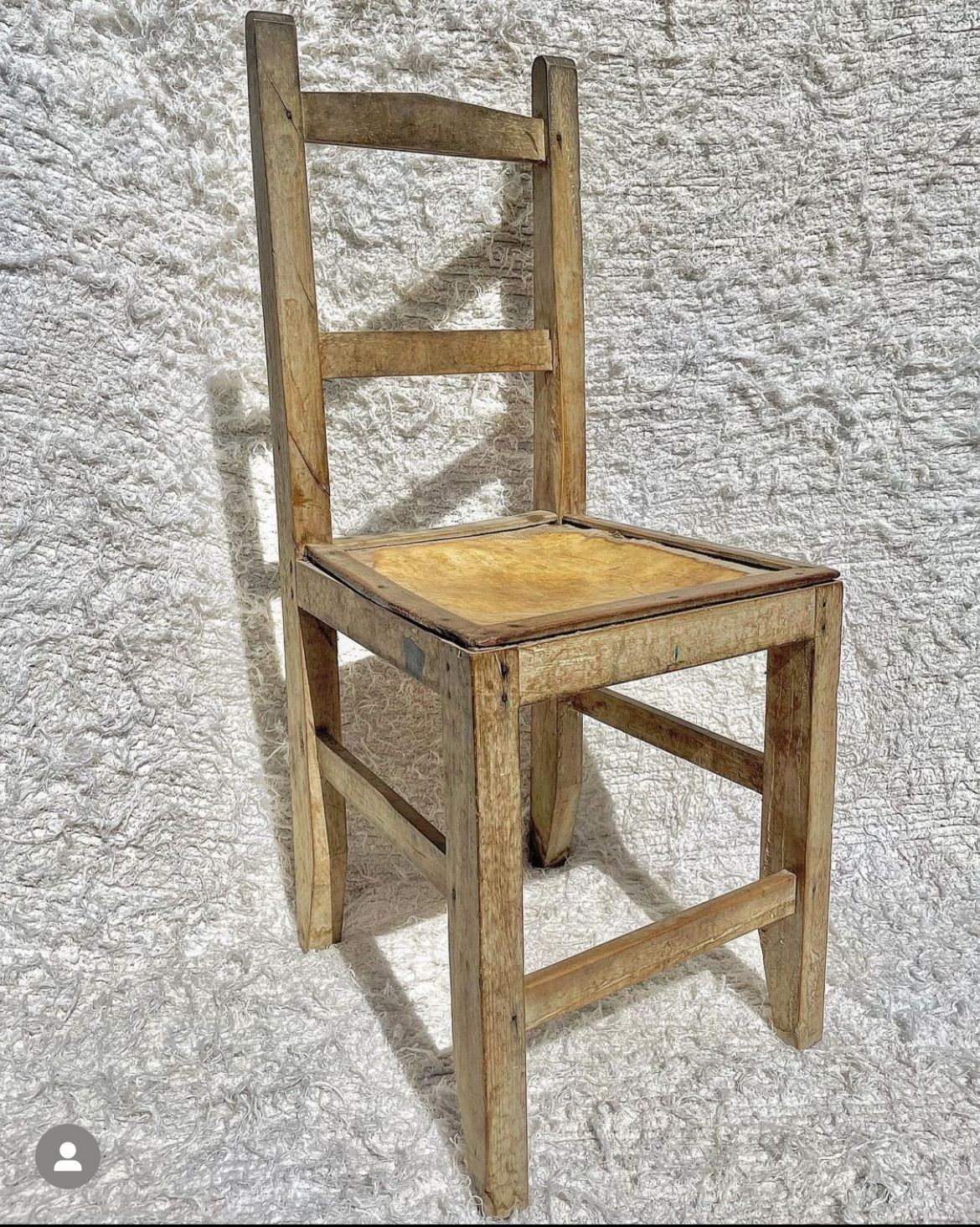 Cadeira de Couro Baiana antiga - Casarão Pedro Baiano