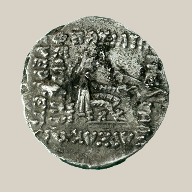 Drachma de Prata, Império Parta - Ano: 90–77 a.C. - Orodes I - Moeda ...