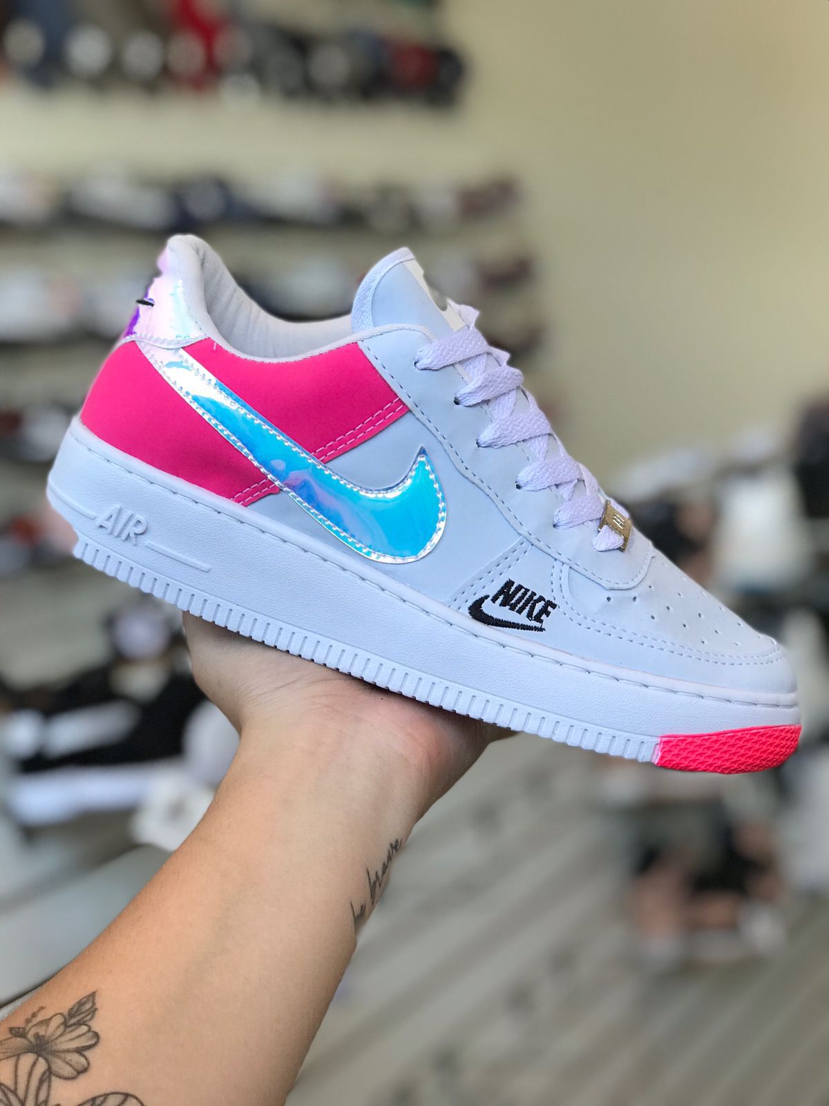 Tênis Nike Air Force Branco e Rosa - Moda Brás