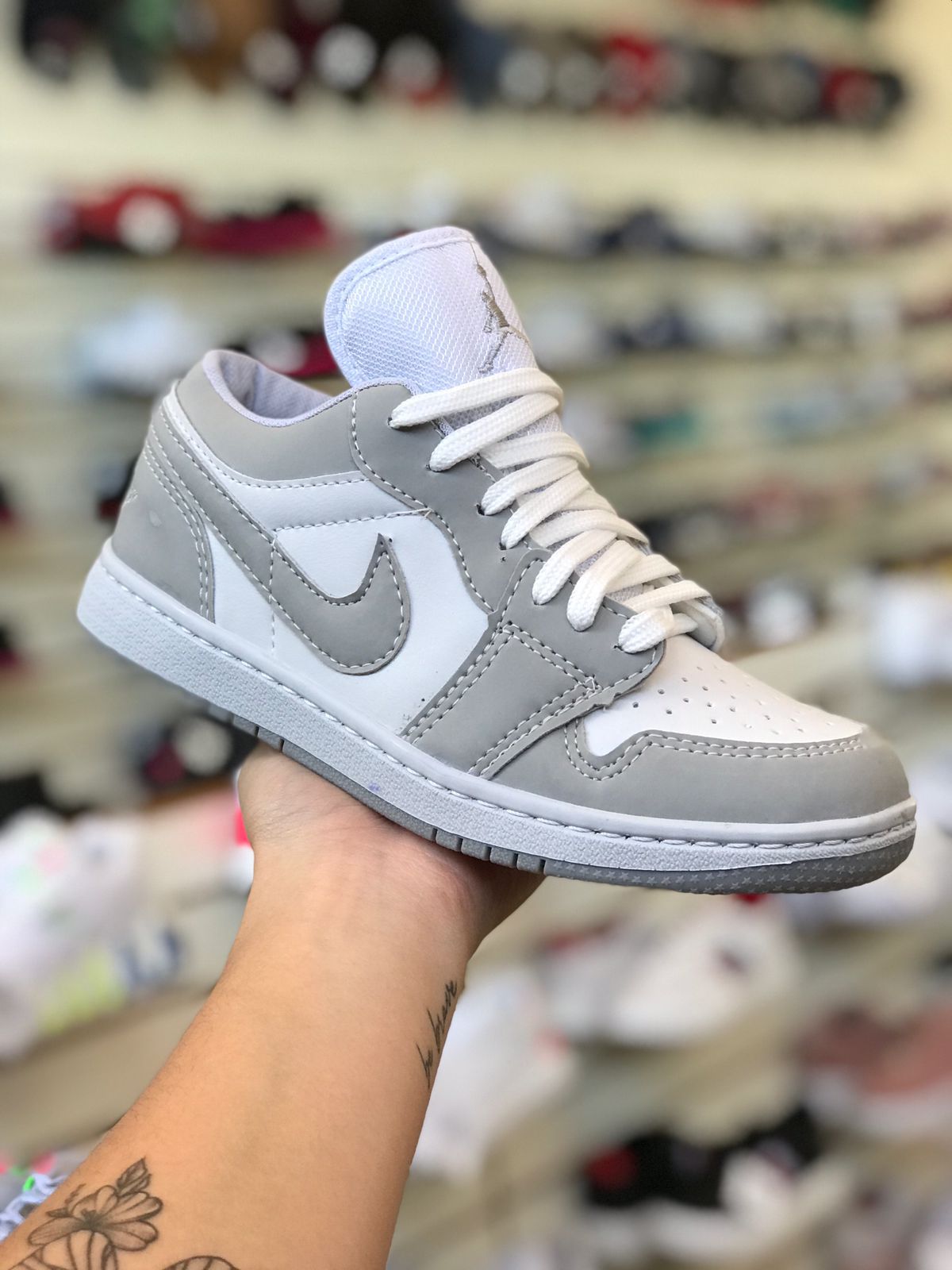 Nike Dunk Low Branco e Cinza - Moda Brás