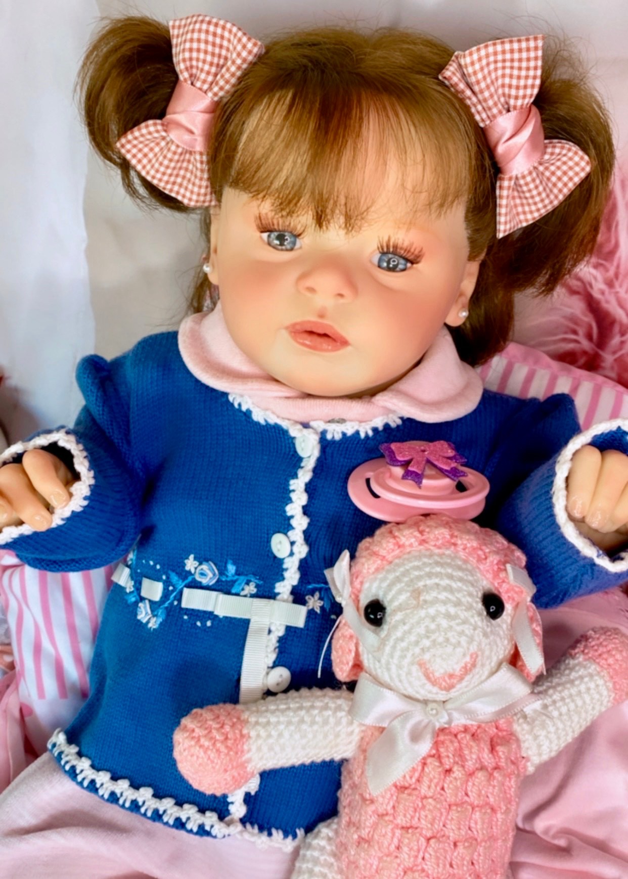 Boneca Bebê Reborn menina com pintura realista