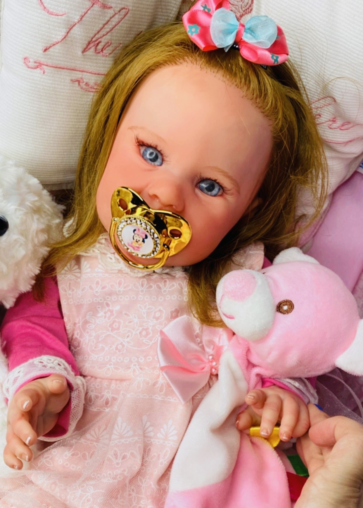 BEBÊ REBORN MENINA MEGA REALISTA TÁSSIA QUASE UMA CRIANÇA REAL -  Maternidade Mundo Baby Reborn