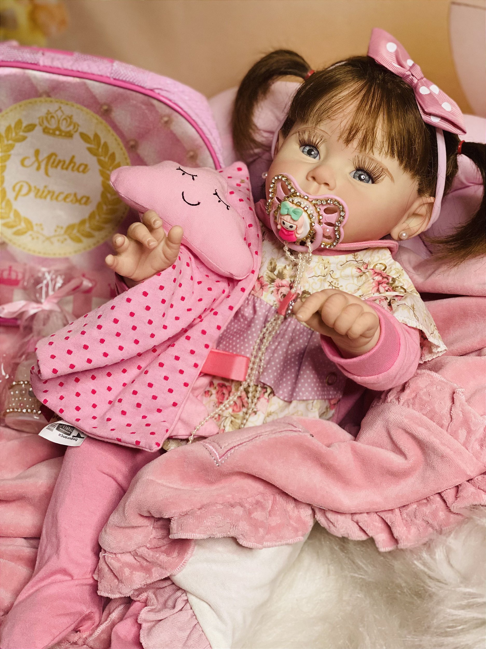 BEBÊ REBORN MEGA REALISTA MARIA FERNANDA TODA EM SILICONE COM ENXOVAL DE  LUXO E BOLSA MATERNIDADE - Maternidade Mundo Baby Reborn