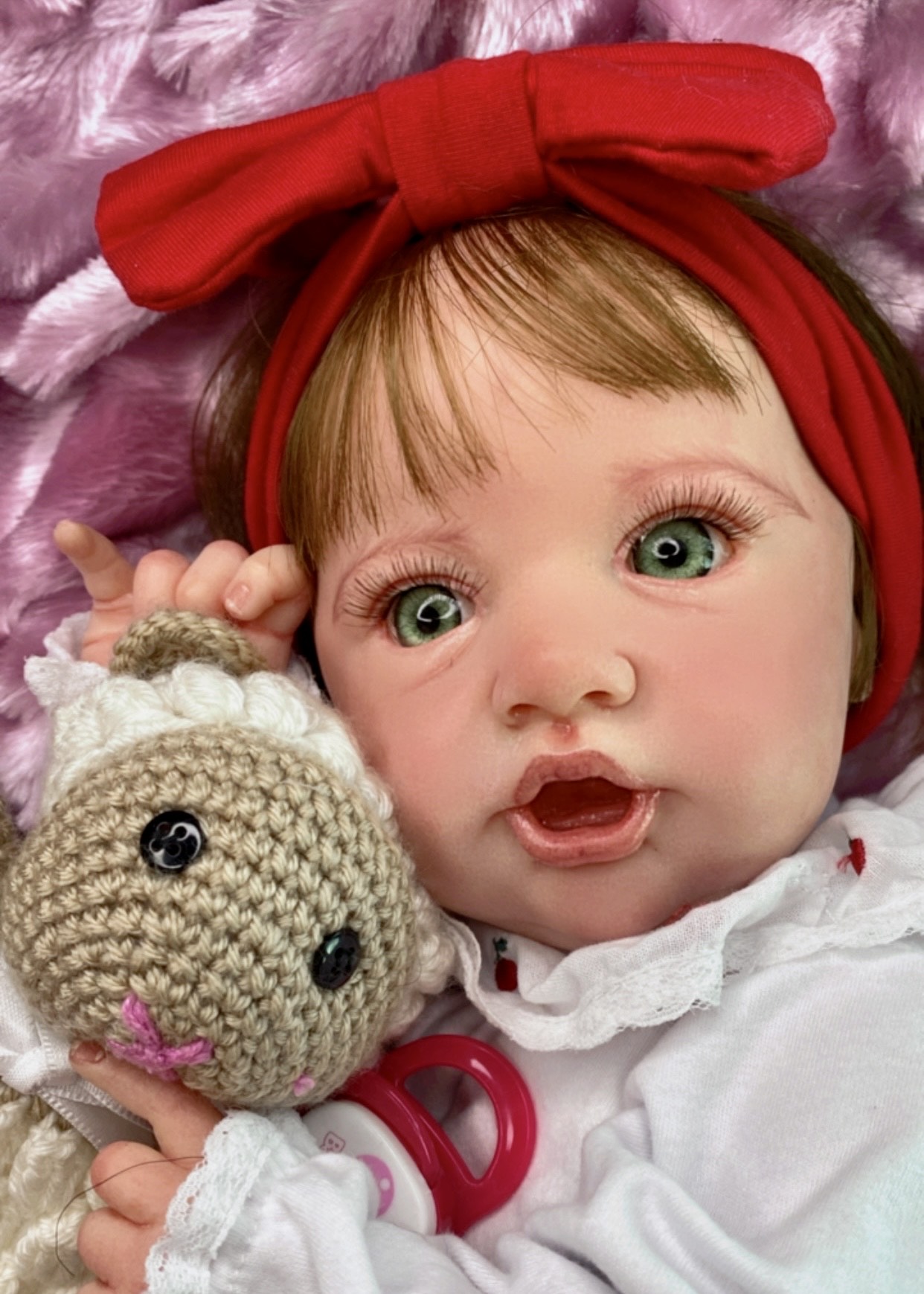 BEBÊ REBORN QUASE REAL MEGA REALISTA VITÓRIA TODA EM SILICONE - Maternidade  Mundo Baby Reborn