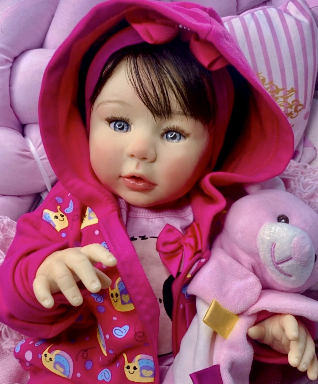 BEBÊ REBORN POLLY MEGA REALISTA TODA EM SILICONE - Maternidade