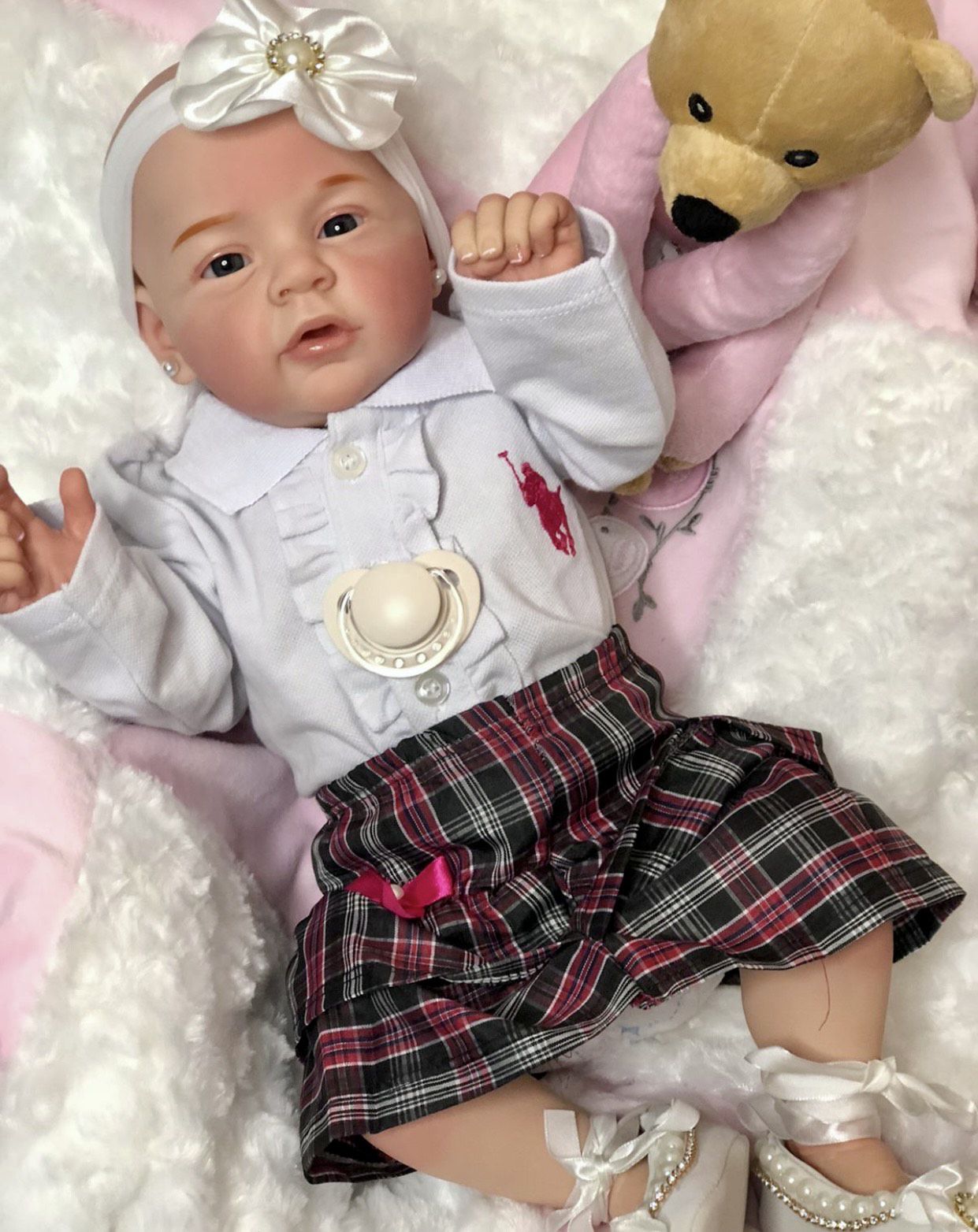 BEBÊ REBORN QUASE REAL MEGA REALISTA VITÓRIA TODA EM SILICONE - Maternidade  Mundo Baby Reborn