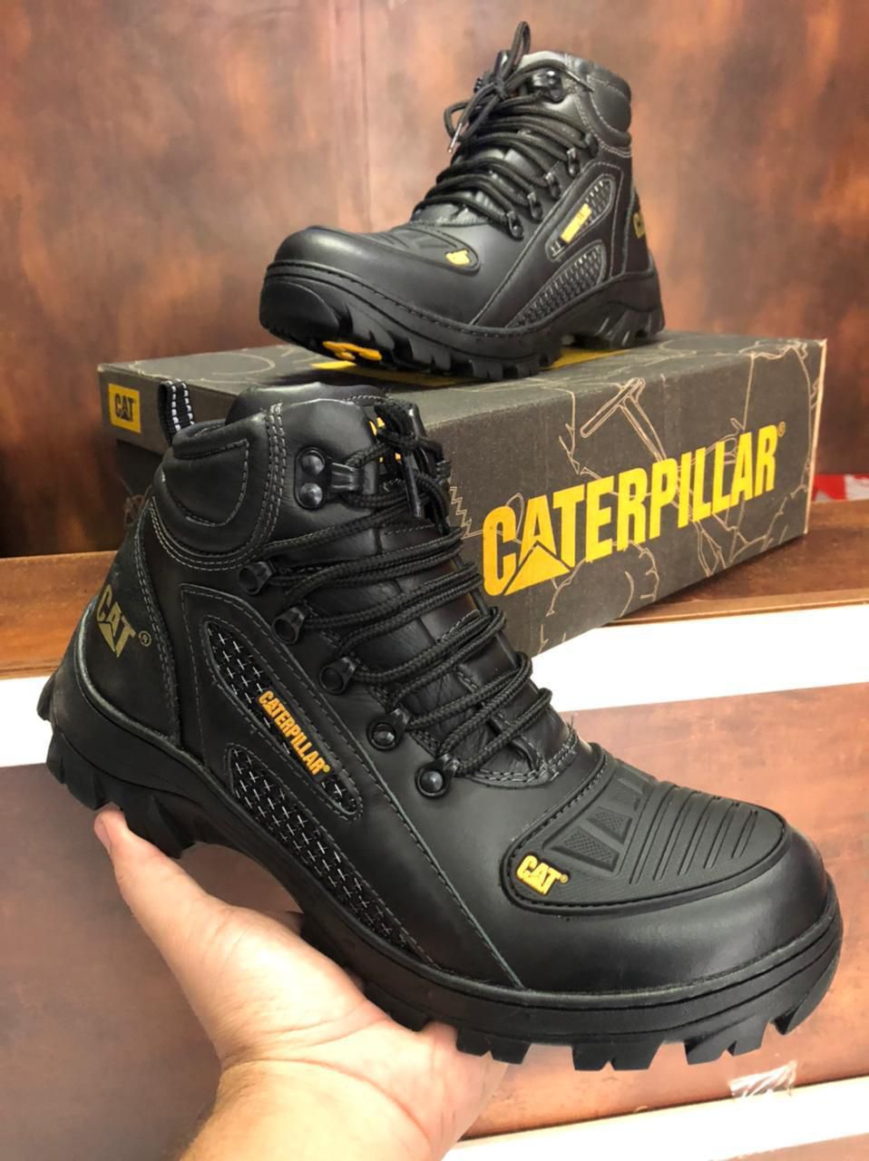 Bota Caterpillar preta linha premium - Calçados - Treze de Julho