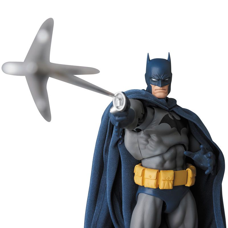 Batman Hush MAF EX Action Figure Batman 16 cm