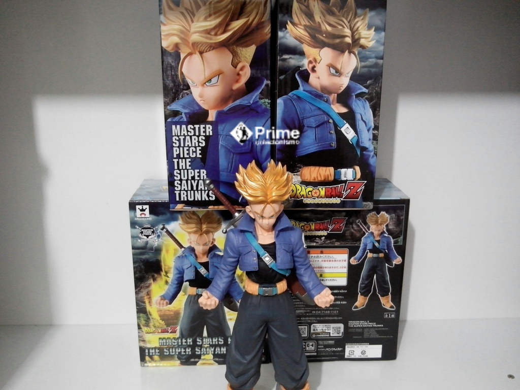 Figura de Ação DRAGON BALL Trunks De Futuro Dragon Stars (Idade Mínima  Recomendada: 4anos)