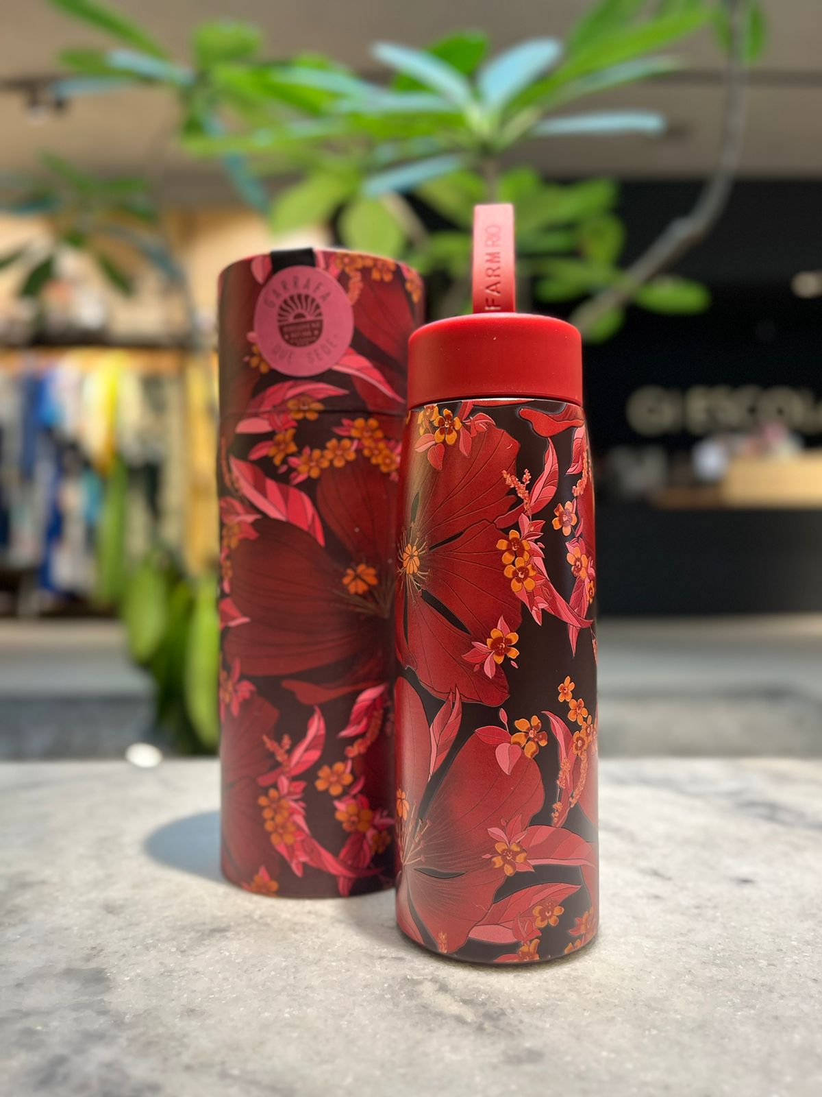 Garrafa Farm 500ML Que Sede Floral Pietra Melissa Sua Loja