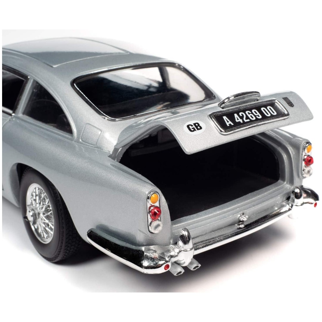 Miniatura carro Aston Martin DB5 1965- James Bond 007 1/18