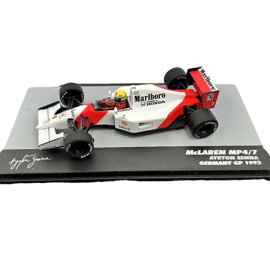 Miniatura Formula 1 Ayrton Senna Mclaren MP4/7 - 1/43 - AutoMOTIVO