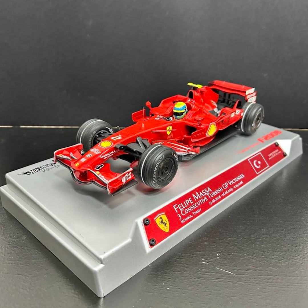 Hot Wheels F2008 1:18 ミニカー Miniatura Formula 1 F.Massa Turkish GP F2008 Hot Wheels 1:18