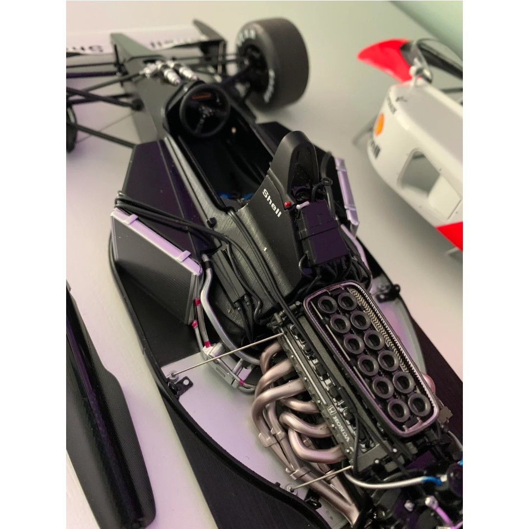 Fórmula 1 Ayrton Senna Mclaren MP4/6 1991 Japão GP 1/18 Removível