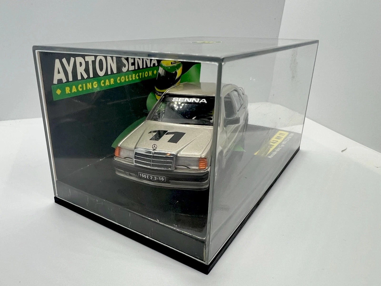 Miniatura Mercedes benz 190e 2 3 1984 ayrton senna 1/43 Semi Nova