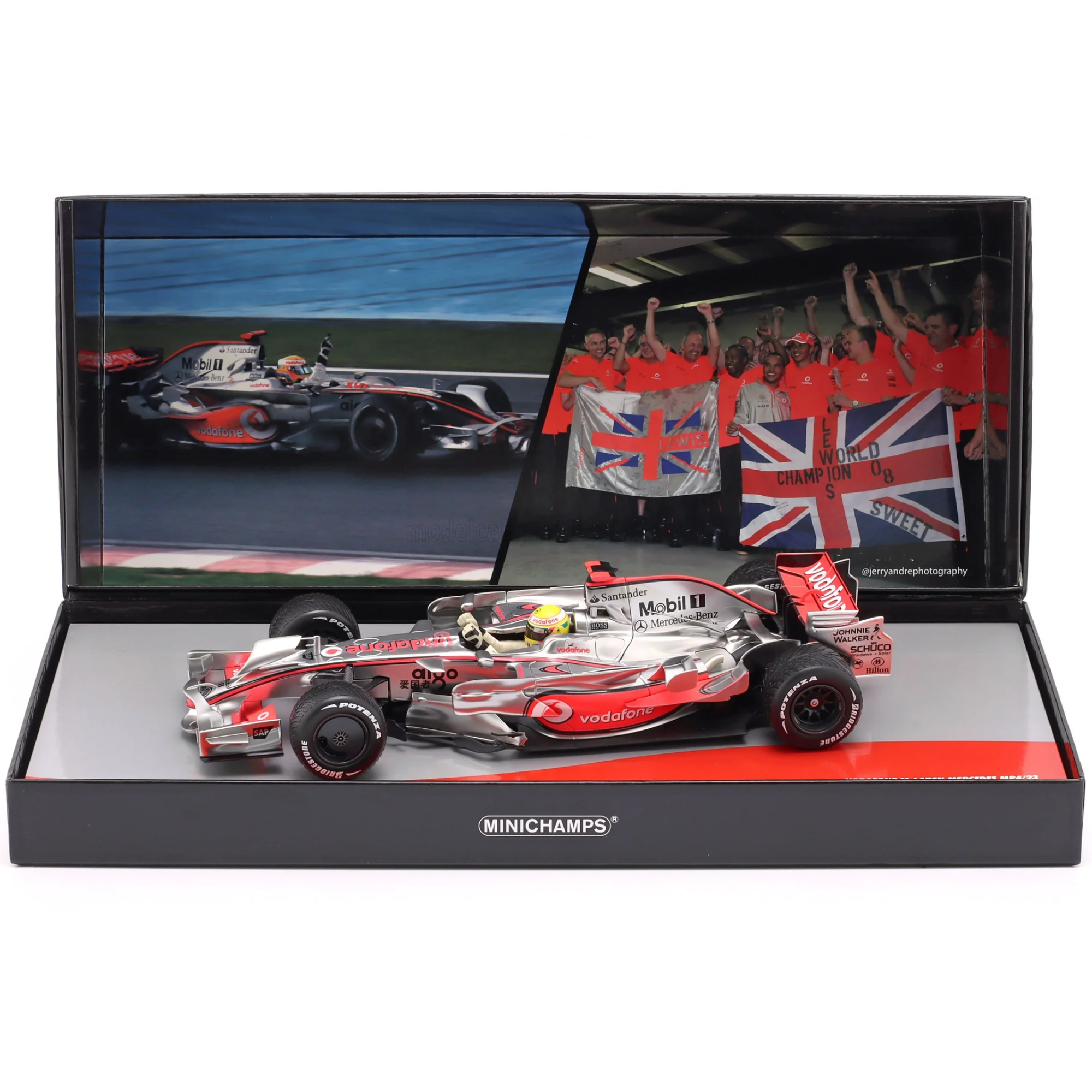 Miniatura MiniChamps Lewis Hamilton McLaren MP4/23 #22 1/18