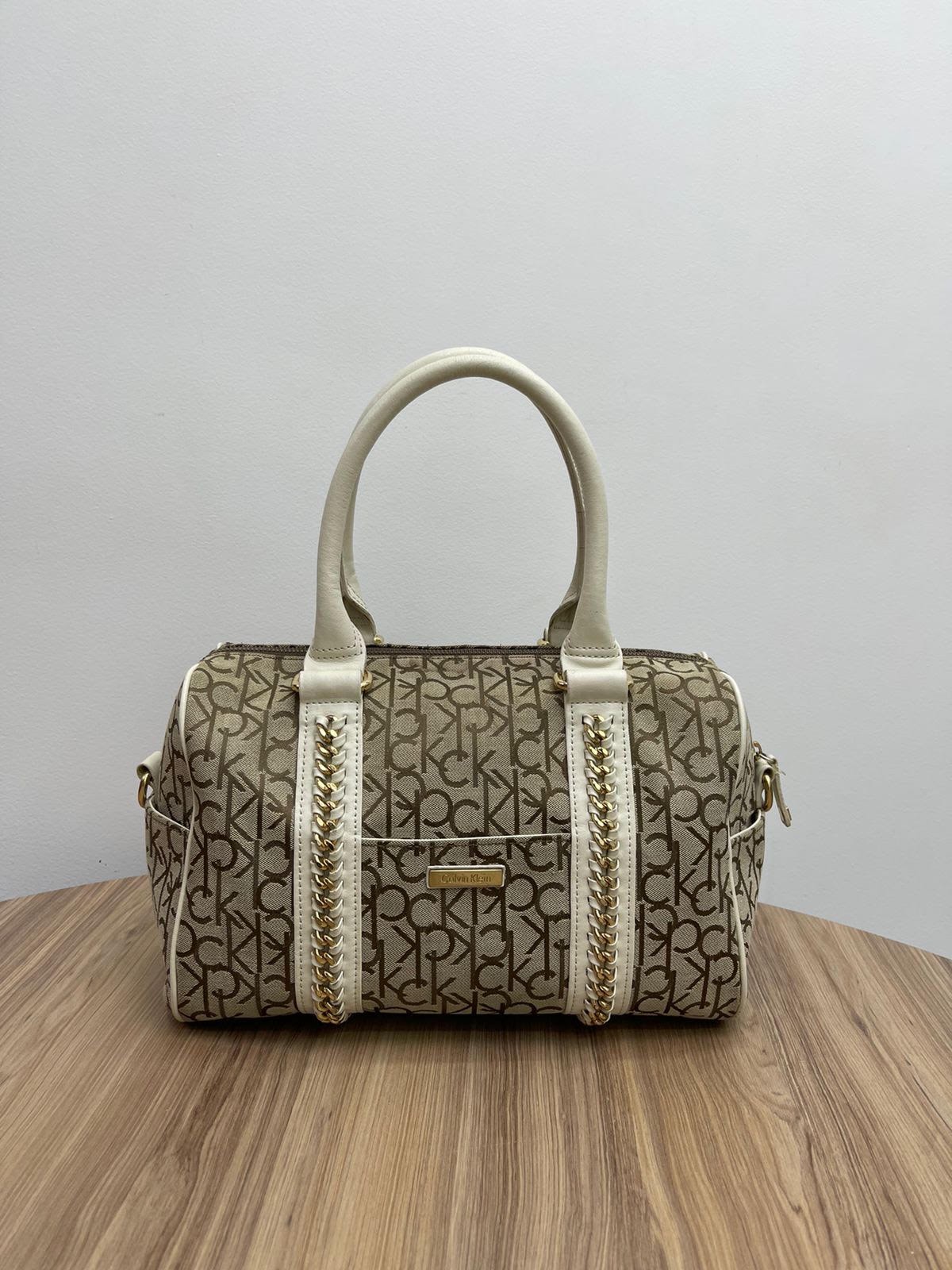 Bolsa CALVIN KLEIN Monograma Uma Vez Mais Brecho Boutique