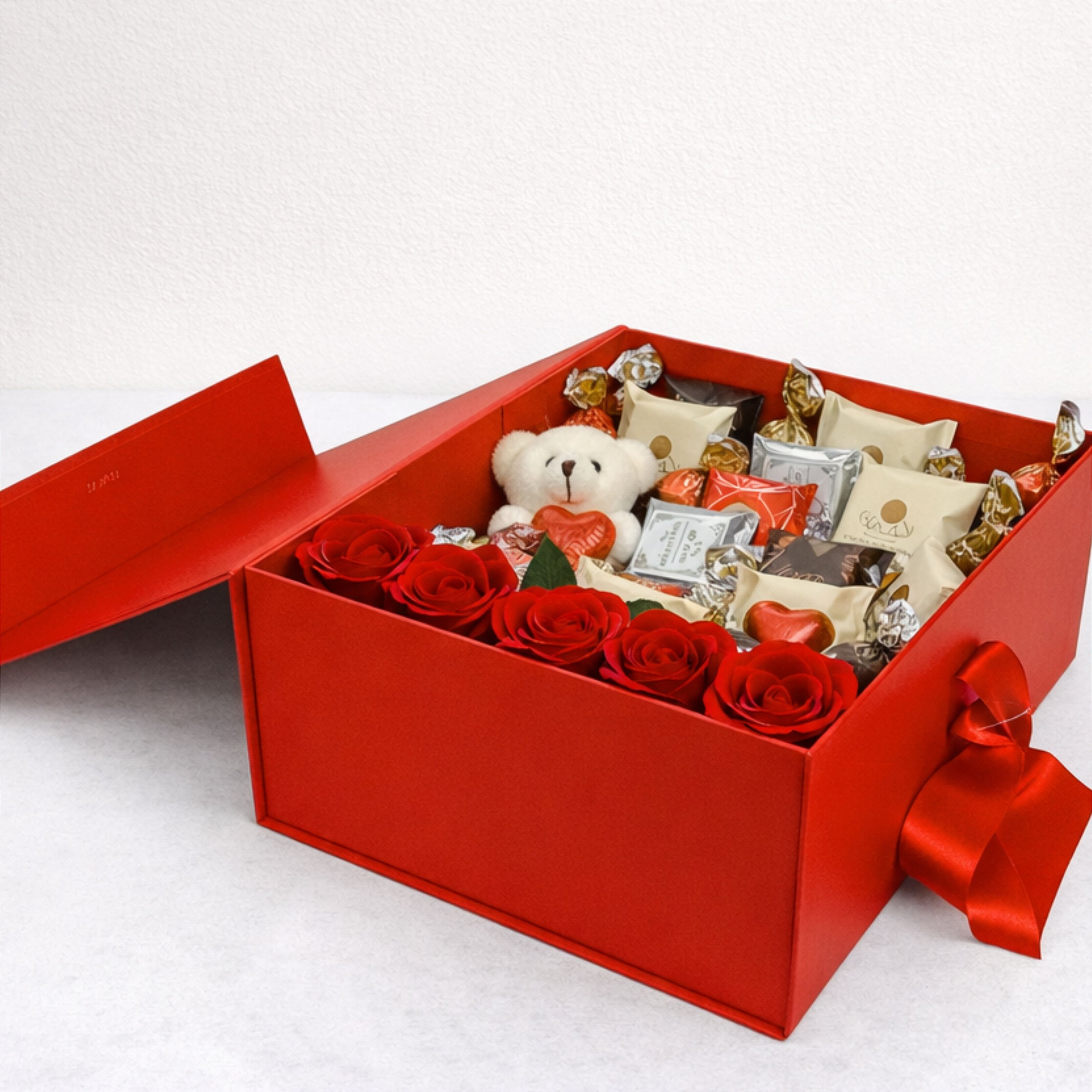 Caixa rígida dobrável 28x20x09 cm com fecho magnético e fita de