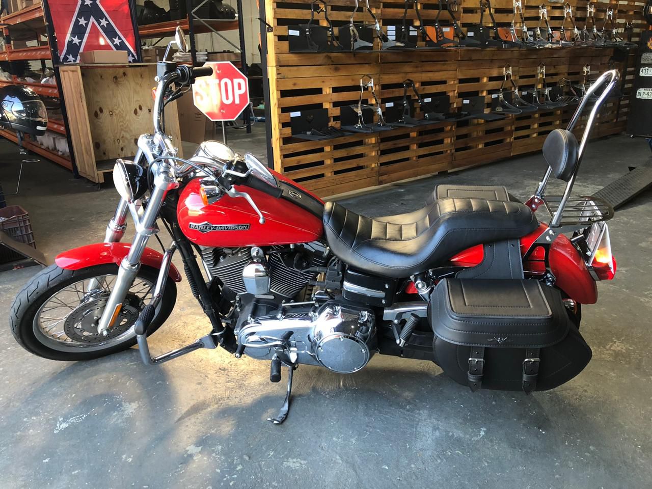 Bar Easy Rider Sissy bar Easy Rider destacável Dyna até 2017 com bagageiro - V2 Custom