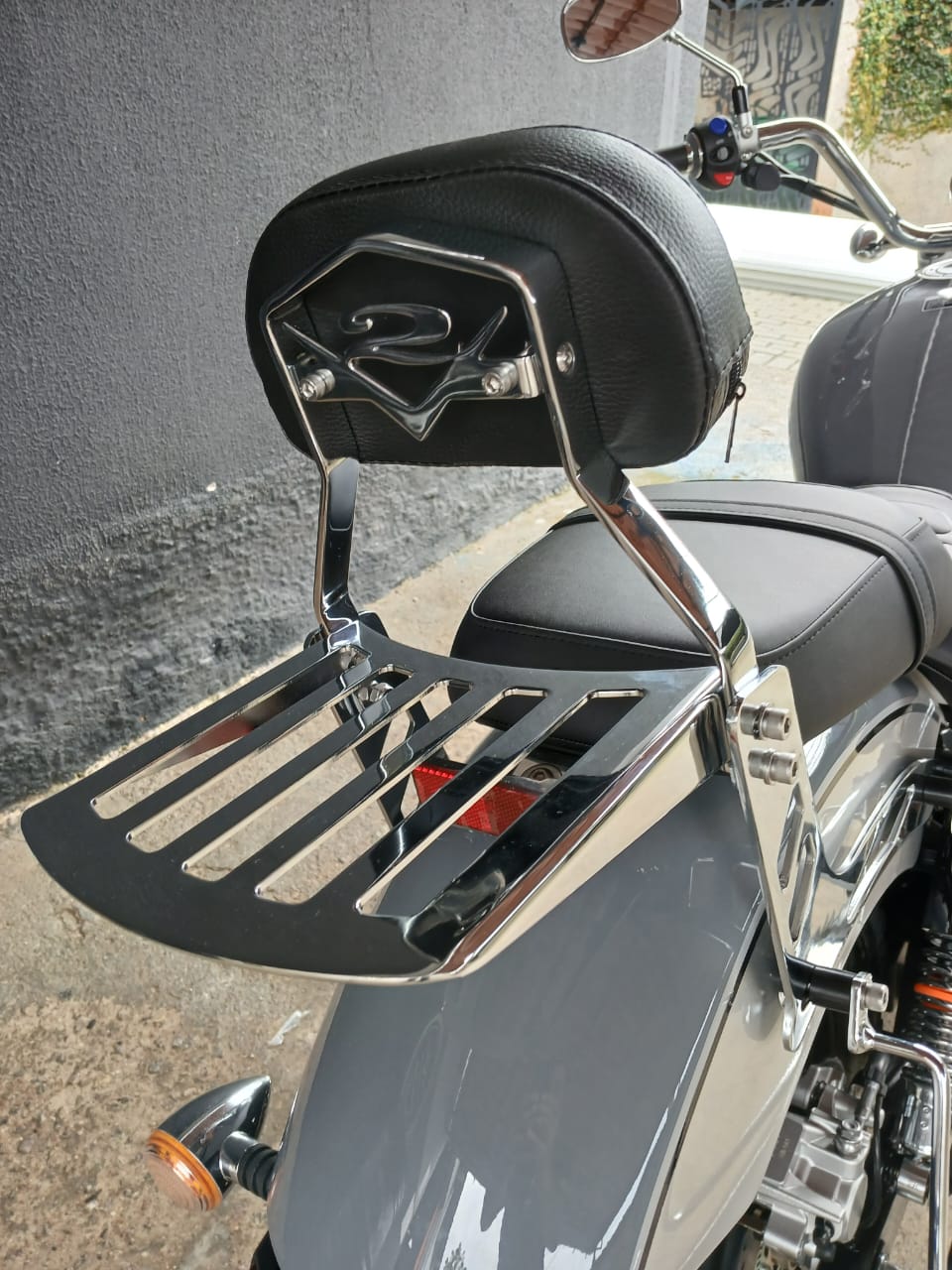Fixobar Sissy bar Fixo Shineray Denver 250 2025 em diante - V2 Custom