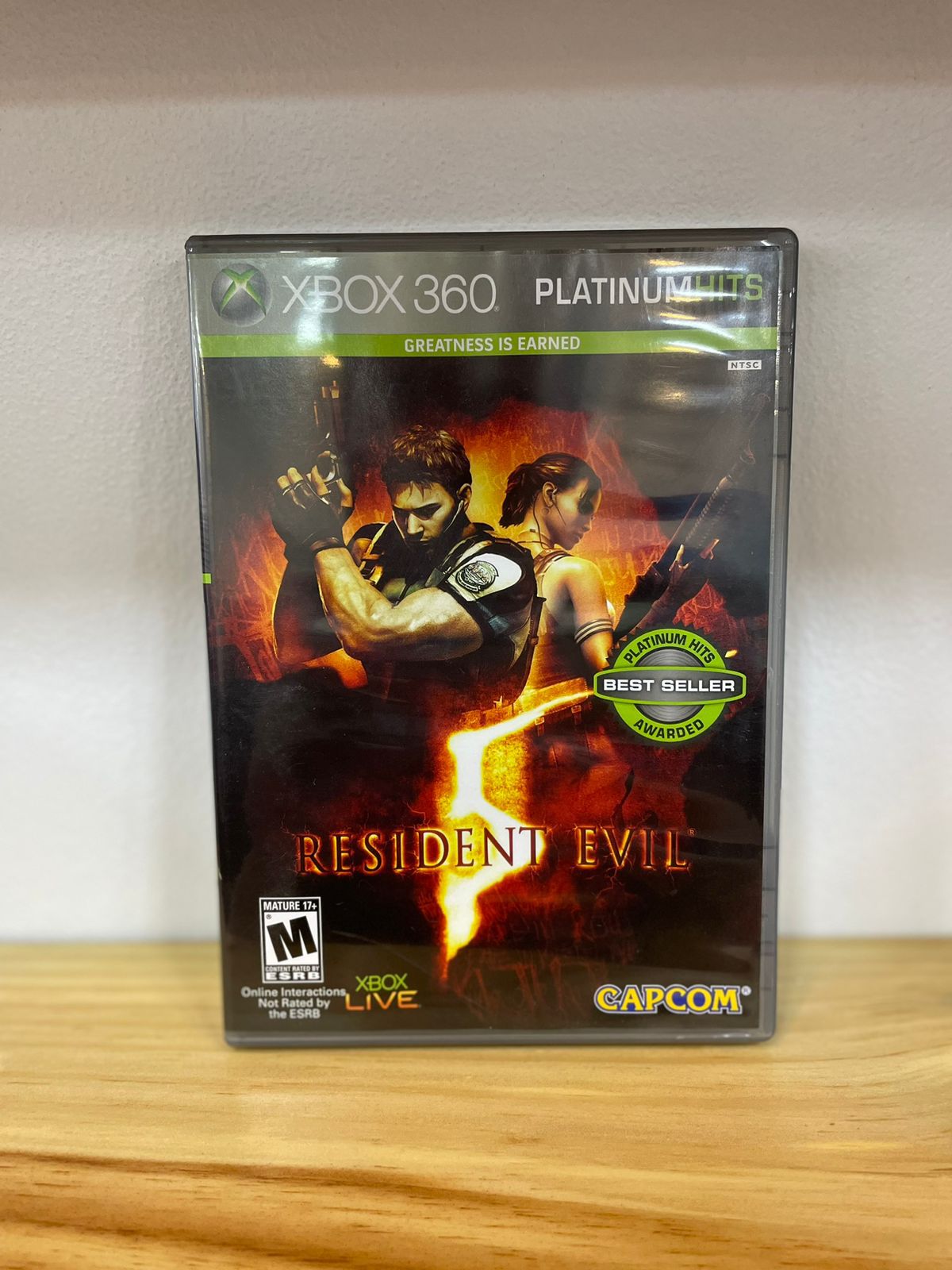 Resident Evil 5 xbox 360 original em mídia física - Desconto no Preço