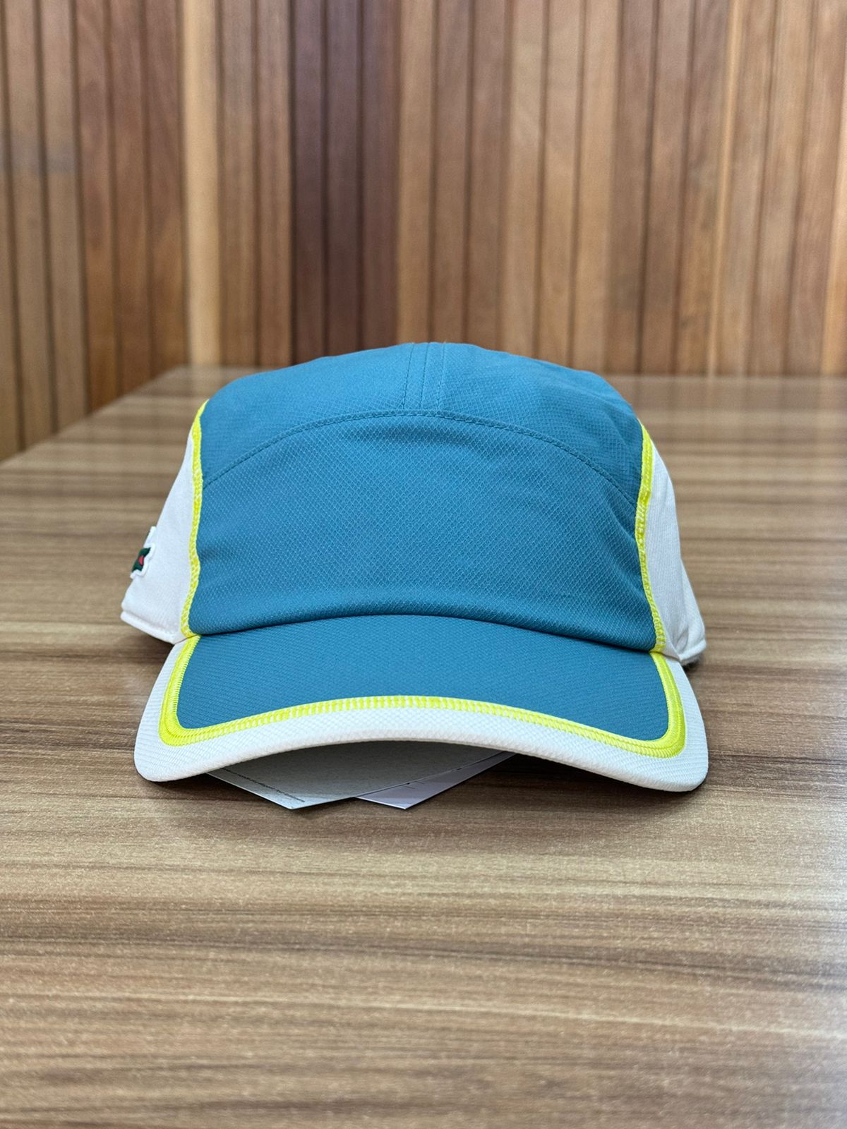Boné Lacoste Verde e Off White RK7574 - Granfino Store | Seu