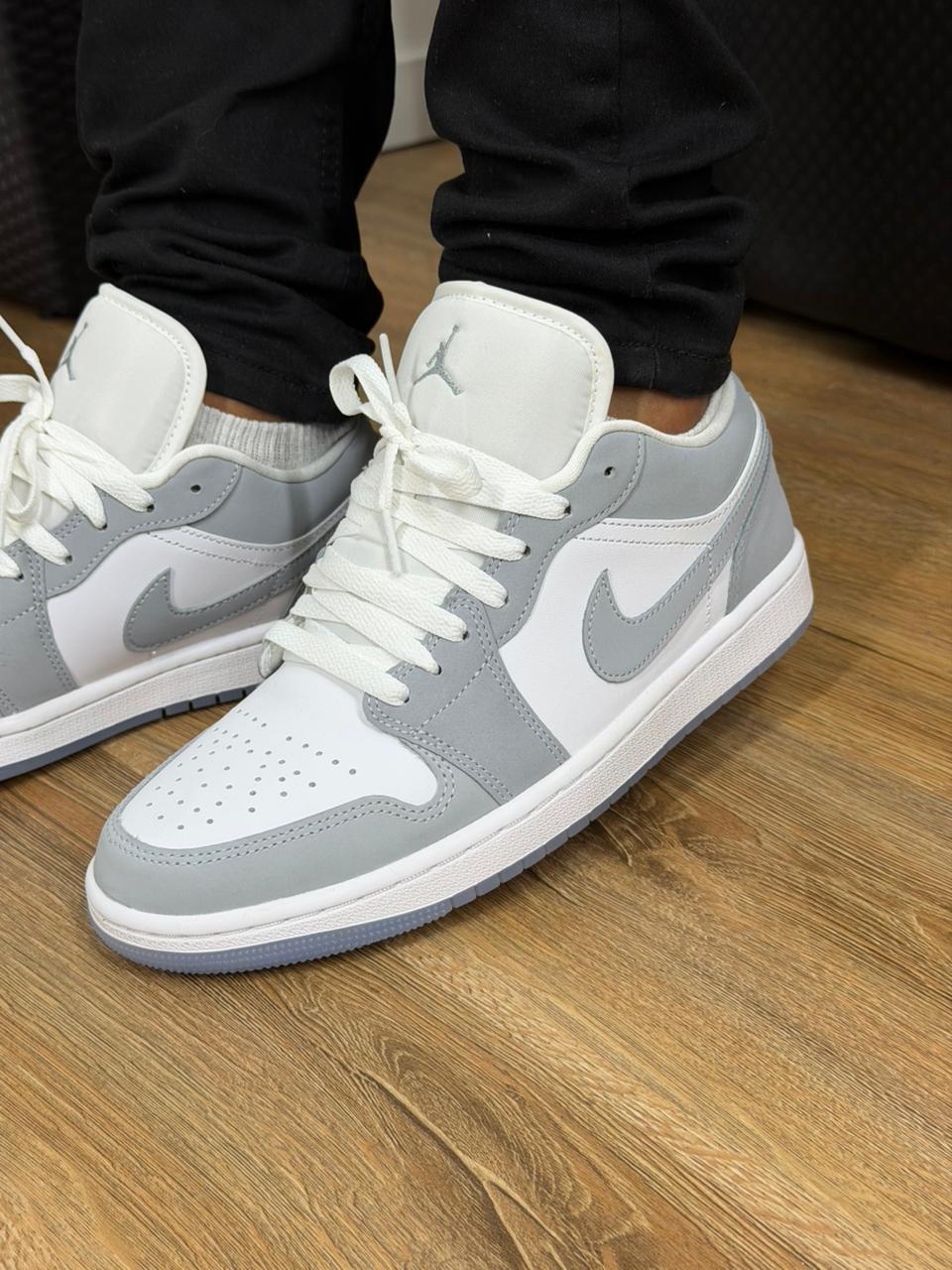 Air Jordan 1 LOW Branco e Cinza DC0774-105 - Granfino Store | Seu