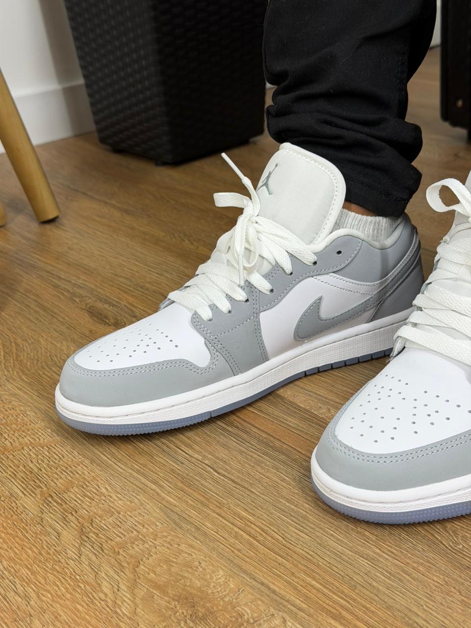Air Jordan 1 LOW Branco e Cinza DC0774-105 - Granfino Store | Seu