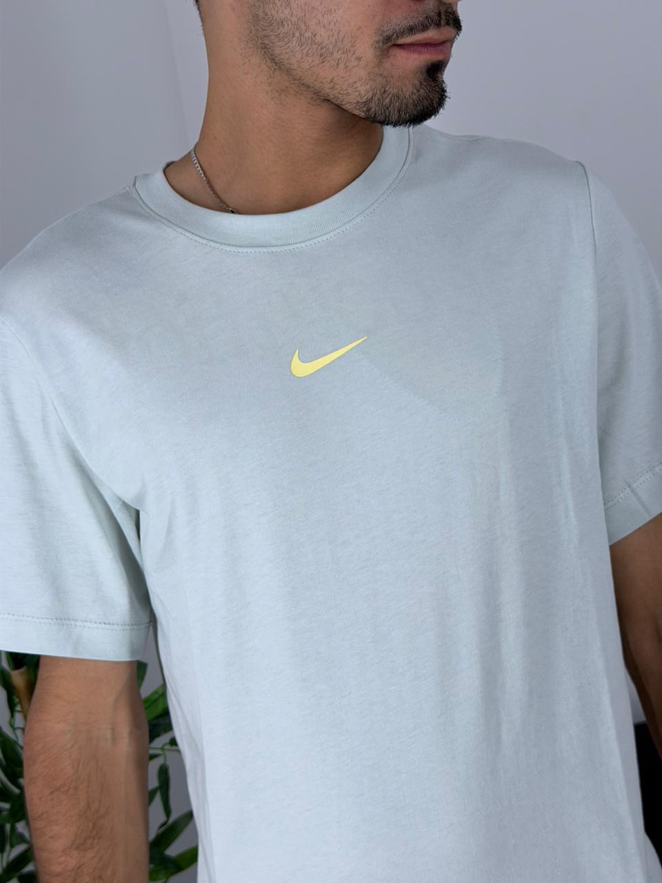 Camiseta Nike Cinza IH5067-034 - Granfino Store | Seu estilo está aqui