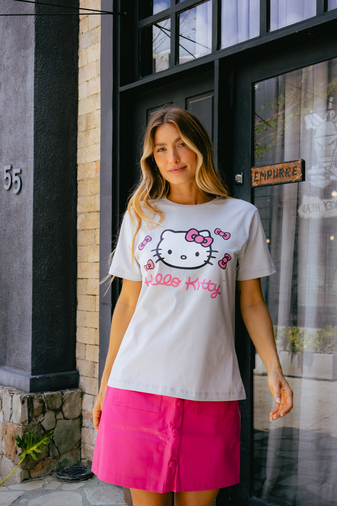 Tees Cinza Hello Kit - Tees da Naty