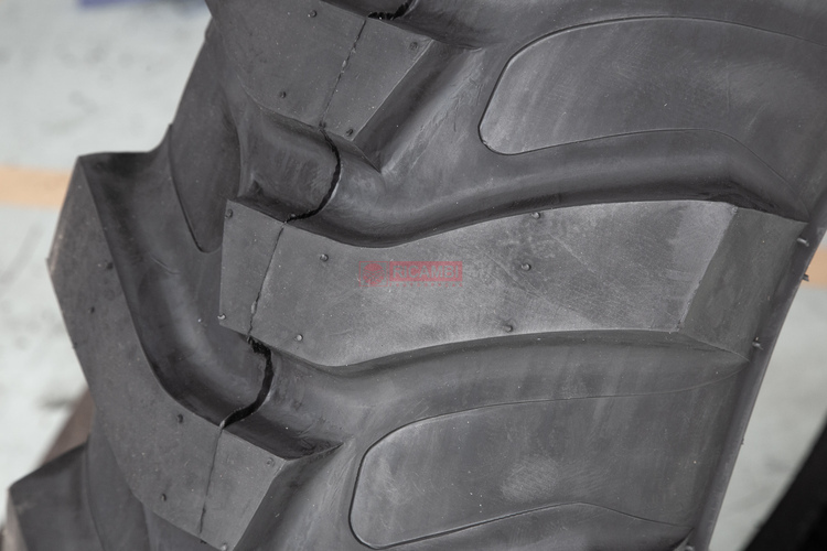 Used 16.9x24 Backhoe Tires Near 77868