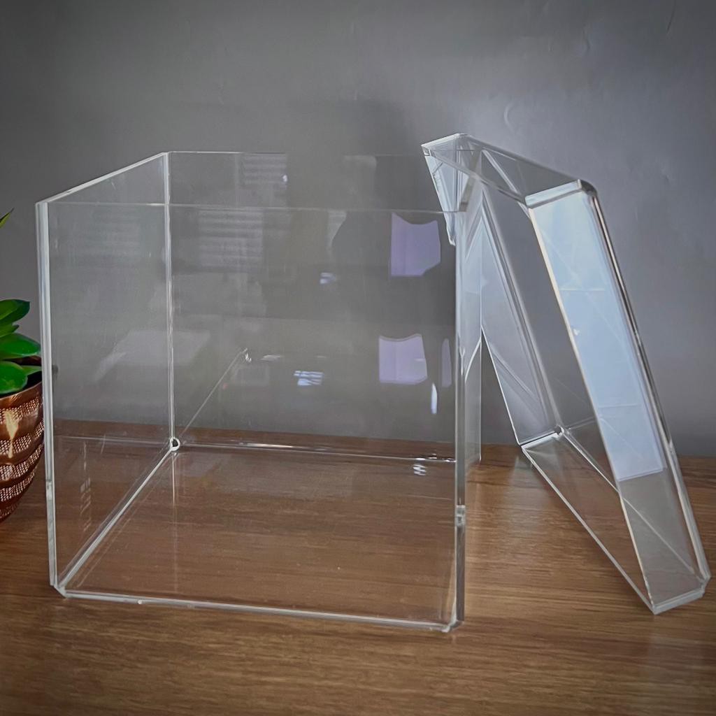 QWORK Boîte De Présentation Acrylique Transparent 32x18x25cm - Vitrine Figurines Collection