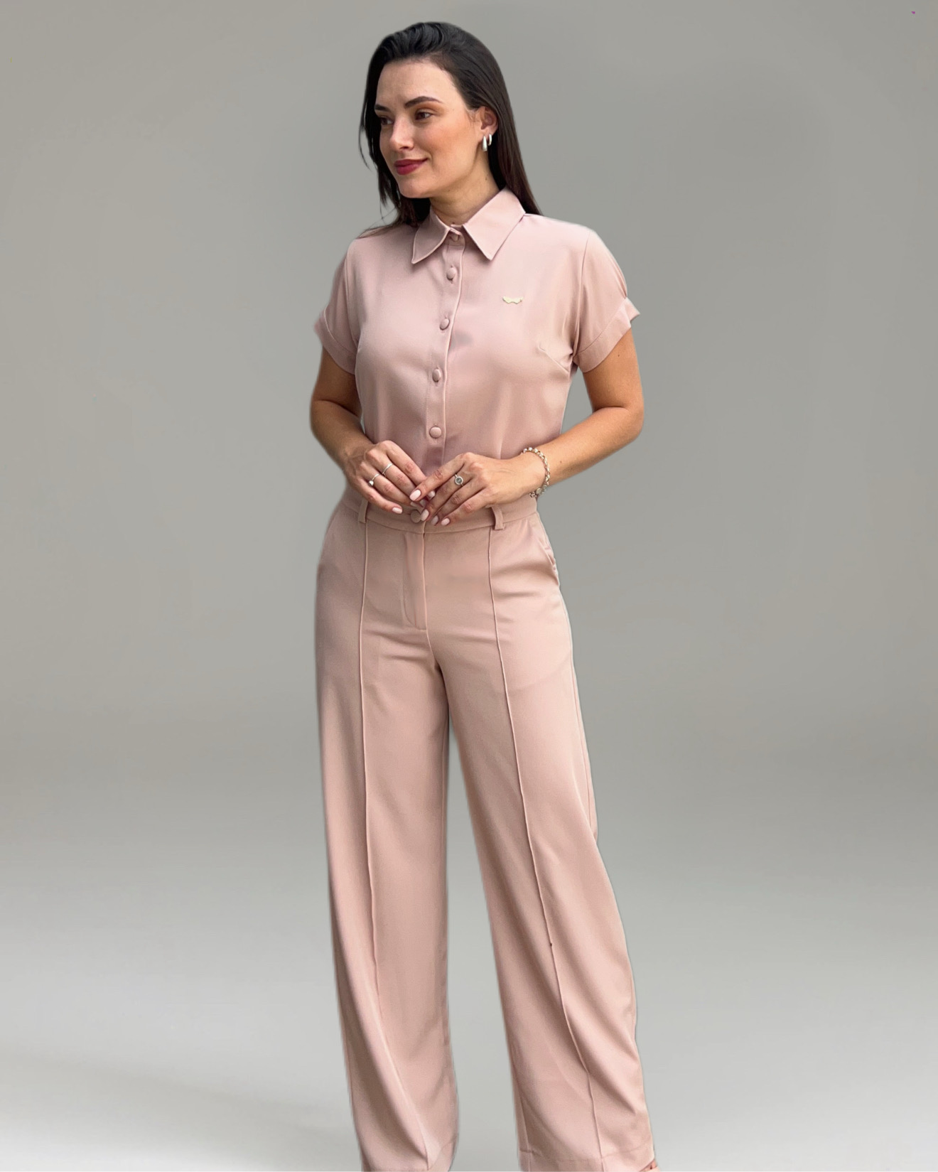 Camisa Ema - Jalecos | Scrubs | Uniformes Femininos