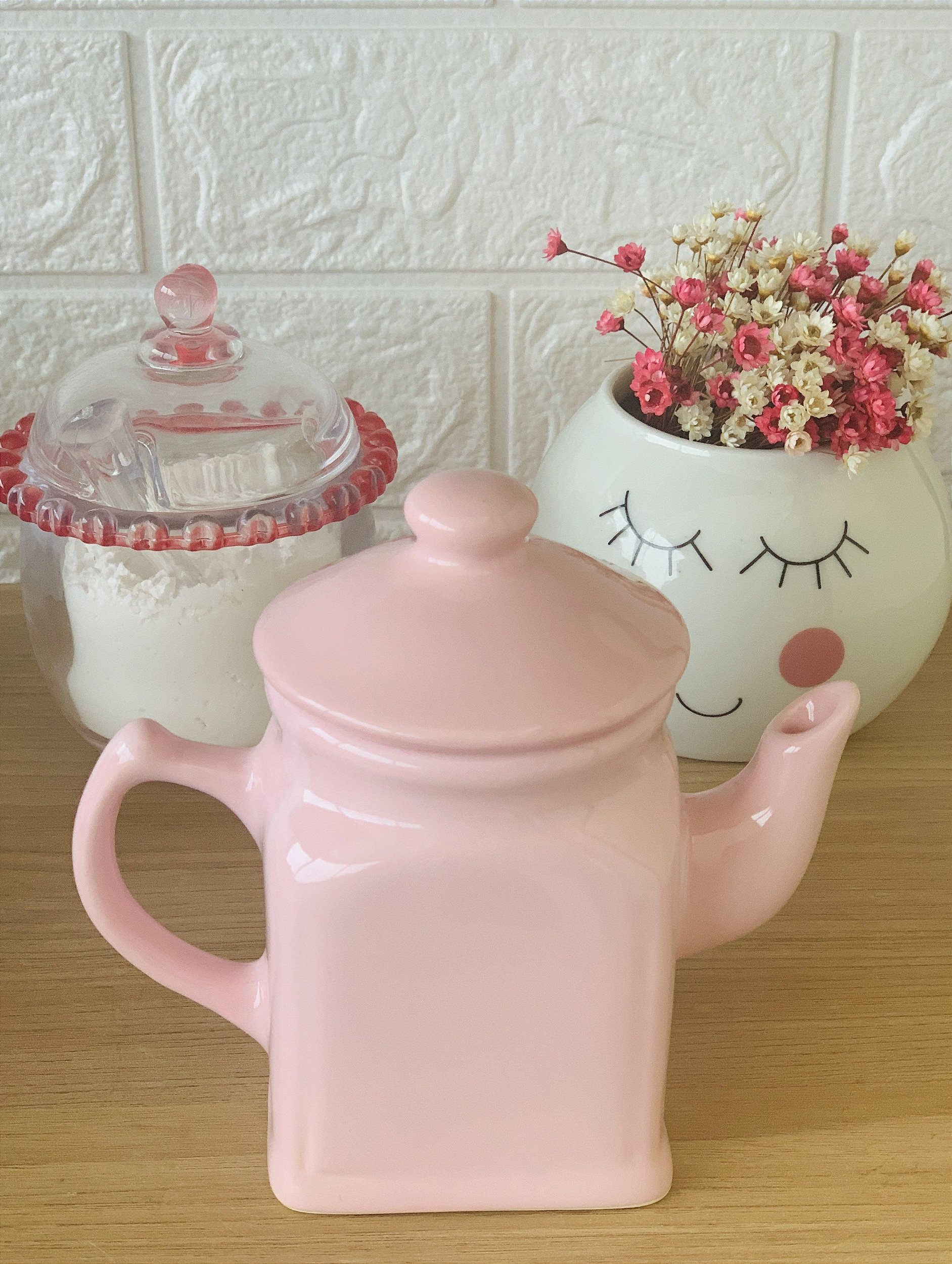 Conjunto de Chá em Porcelana com Bule Rosa Poá 700 ml