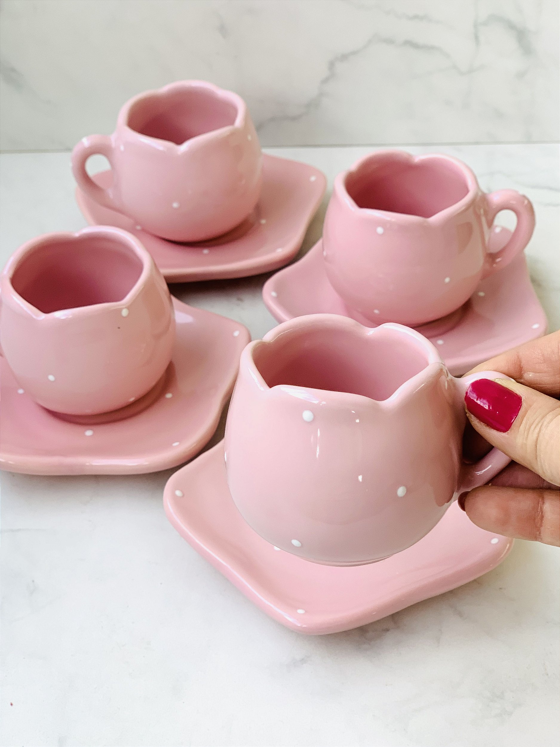 Jogo com 4 xícaras e Pires para Café Tulipa Poá Rosa - Planeta Mimos - Loja  de utensílios de cozinha e louças