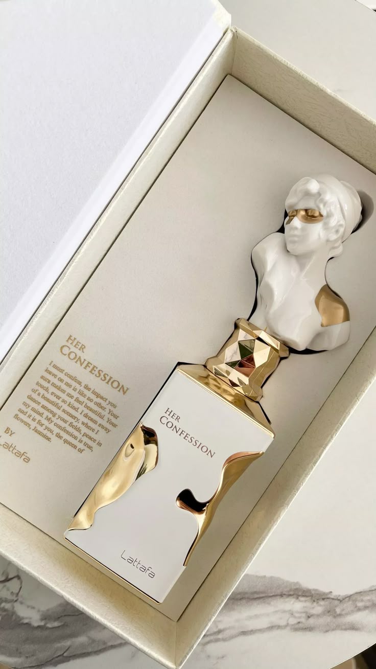 Her Confession Lattafa Eau de Parfum - Perfume Árabe Feminino