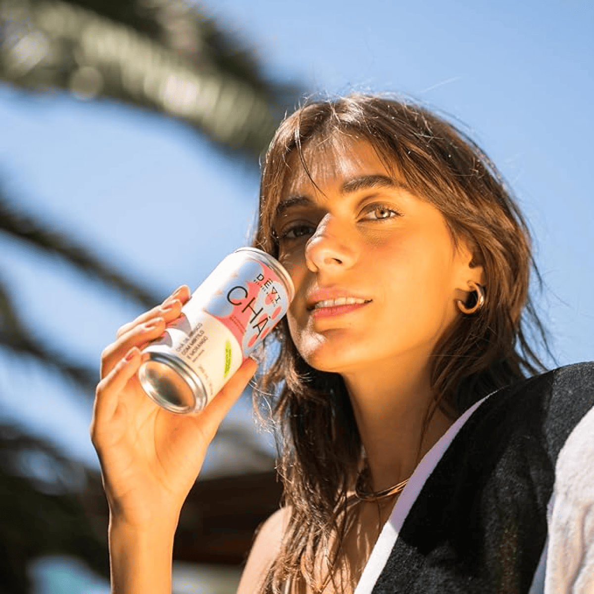 Chá Vegano Natural DÊVI Hibisco com Morango e Mirtilo Gaseificado
