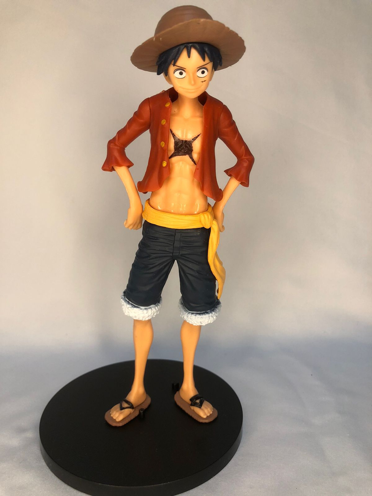 Caneca One Piece Personagens Com Poses