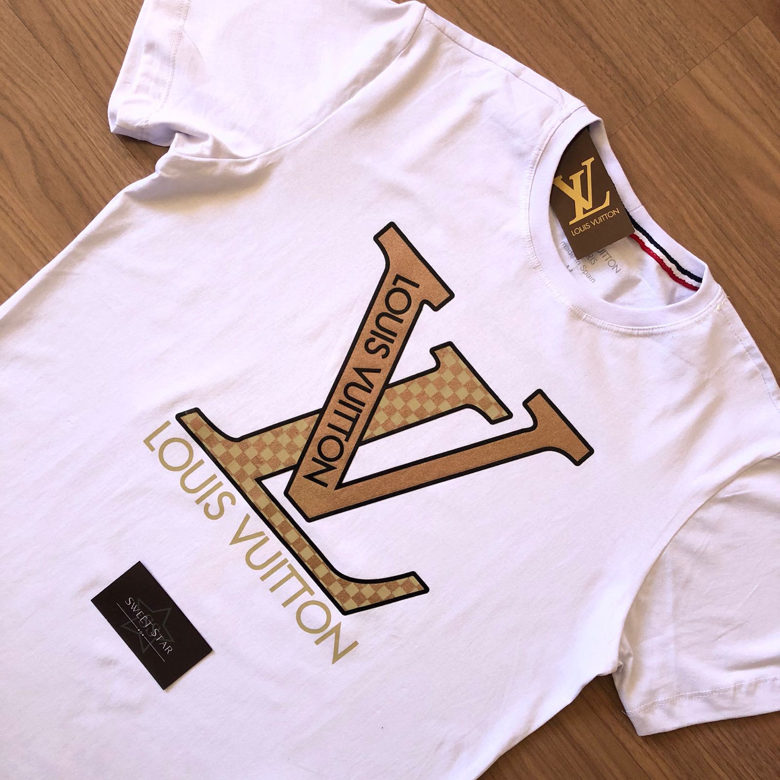 Camiseta LV Branca unissex - Roupas e Acessórios