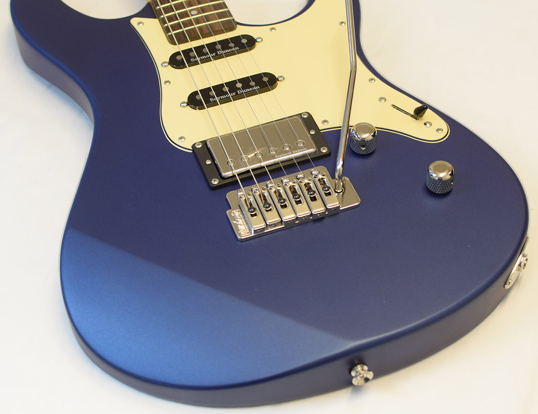 Guitarra Yamaha Pacífica PAC 612 VIIX Matte Silk Blue Com 10% OFF